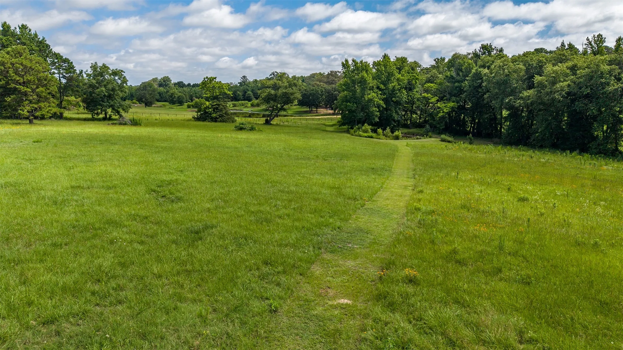 Ranch For Sale in Smith County , 15753 COUNTY ROAD 223, Tyler, Texas 75707, 0, 0, Garage spaces, 0 Sqft, built in 2001, mls#21315632, Real Estate Agent in Tyler, Homes For Sale in Smith county, Homes For Sale in Tyler, Realtor in Tyler Texas, Real Estate Brokerage Independent Realty Texas, Luminita Cordes Realtor