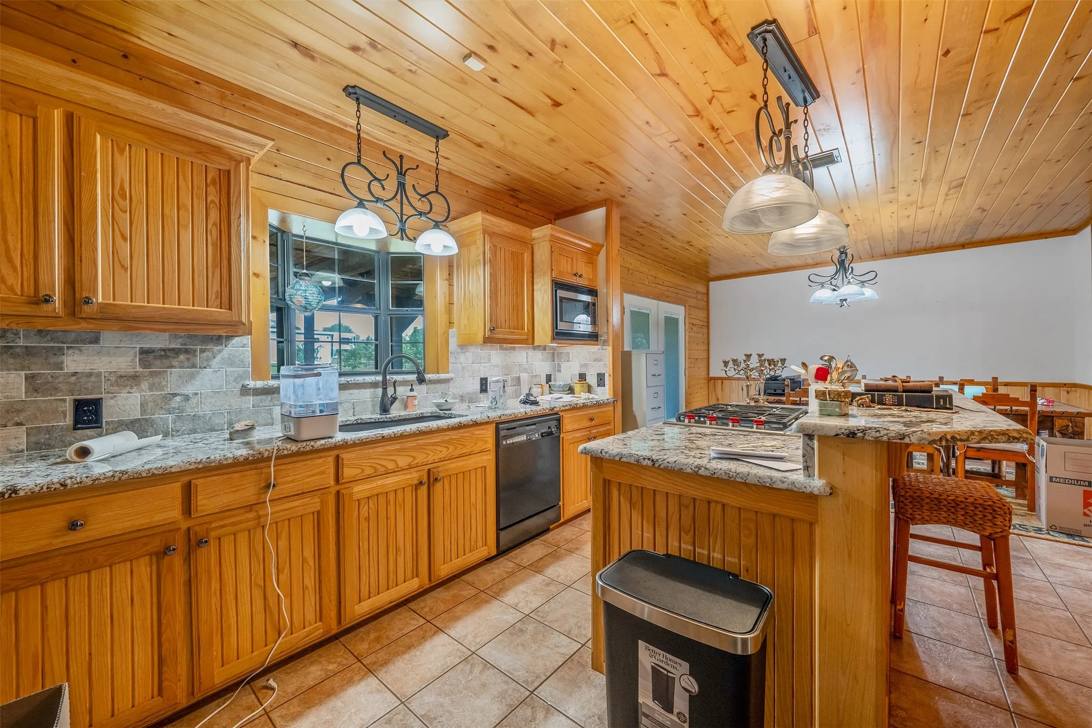 Ranch For Sale in Smith County , 15753 COUNTY ROAD 223, Tyler, Texas 75707, 0, 0, Garage spaces, 0 Sqft, built in 2001, mls#21315632, Real Estate Agent in Tyler, Homes For Sale in Smith county, Homes For Sale in Tyler, Realtor in Tyler Texas, Real Estate Brokerage Independent Realty Texas, Luminita Cordes Realtor