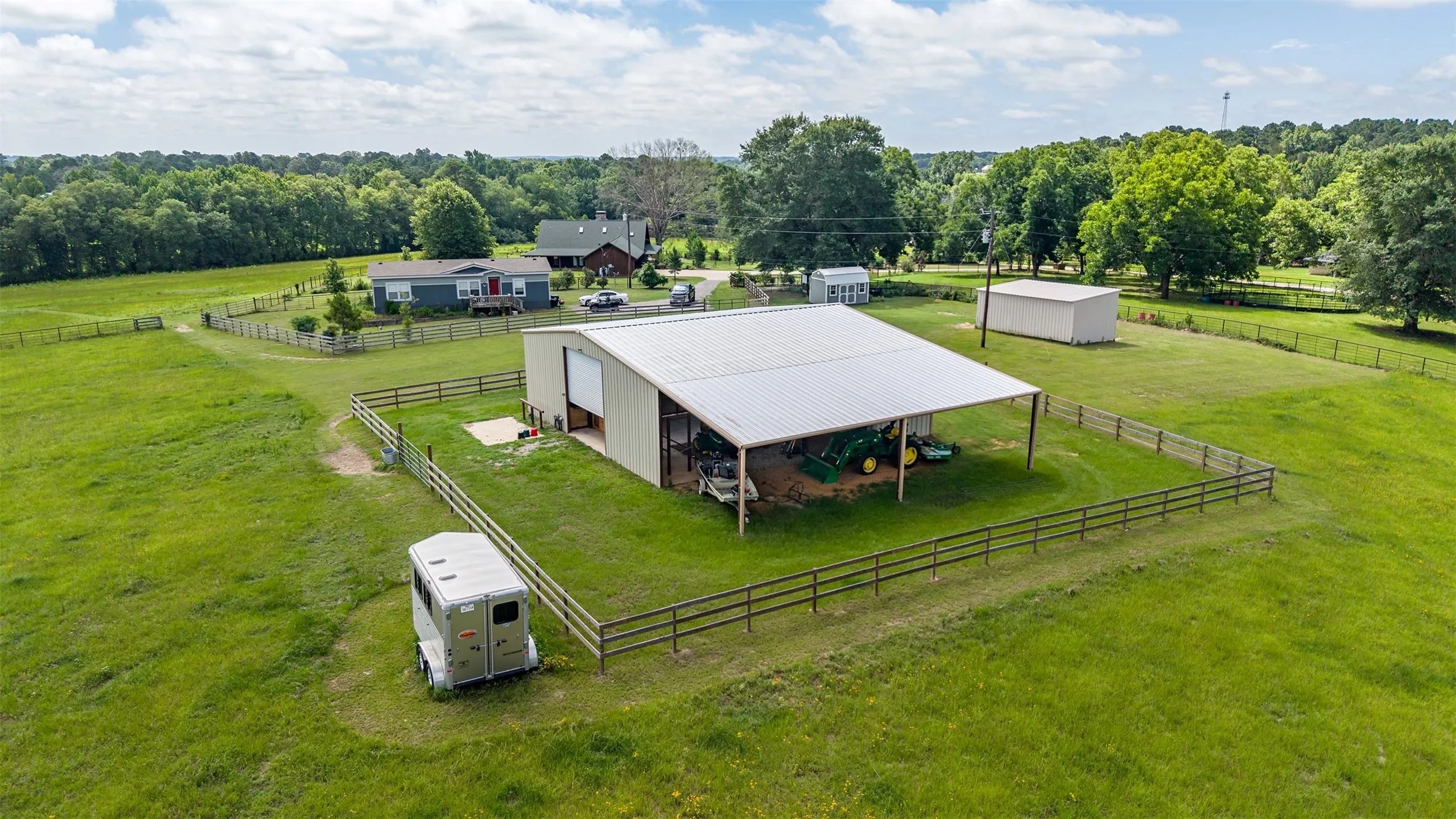 Ranch For Sale in Smith County , 15753 COUNTY ROAD 223, Tyler, Texas 75707, 0, 0, Garage spaces, 0 Sqft, built in 2001, mls#21315632, Real Estate Agent in Tyler, Homes For Sale in Smith county, Homes For Sale in Tyler, Realtor in Tyler Texas, Real Estate Brokerage Independent Realty Texas, Luminita Cordes Realtor