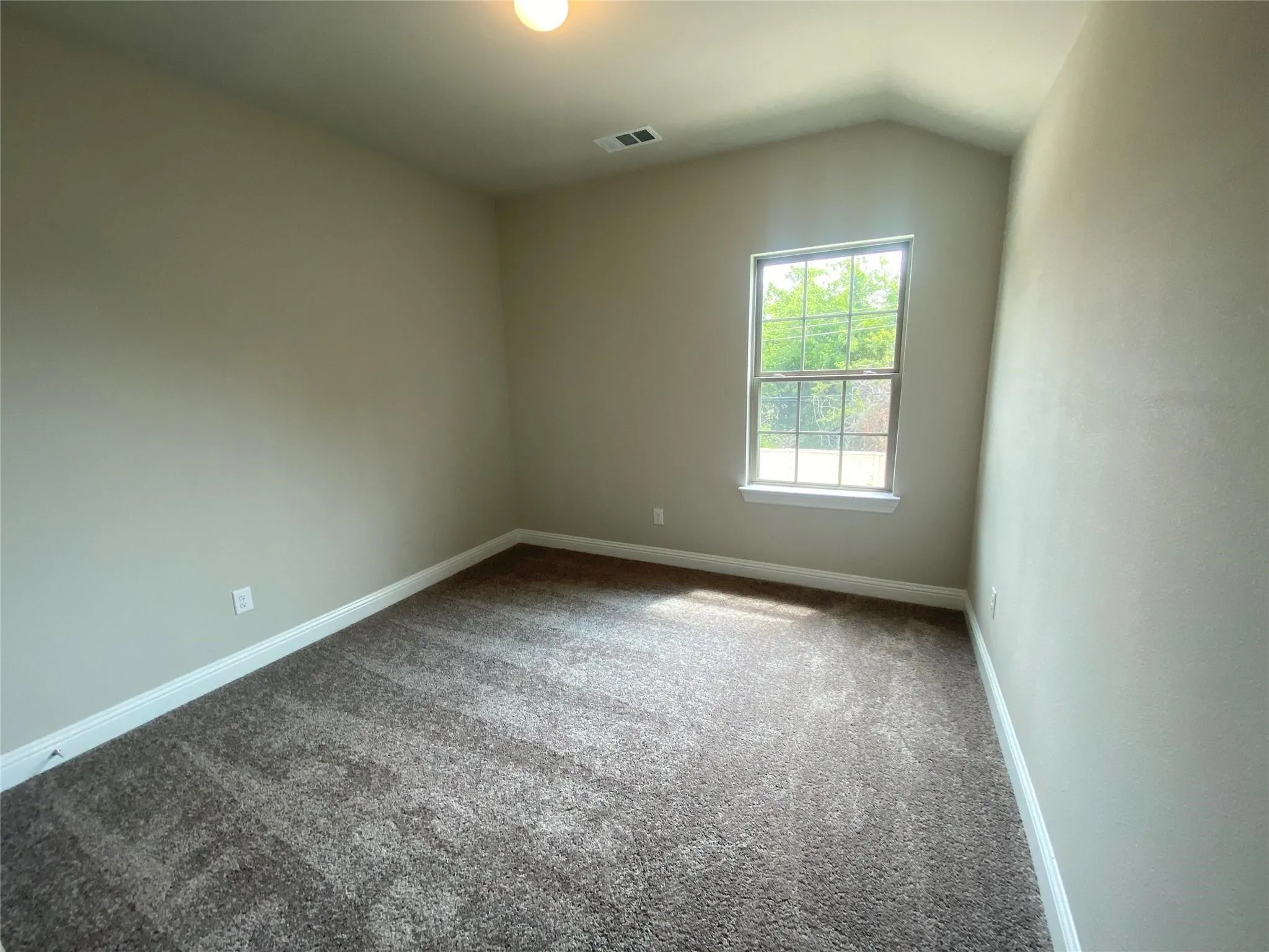 Townhouse For Rent in Tarrant County , 801 Ponds Edge Lane, Euless, Texas 76040, 3 Bedrooms, 3 Bathrooms, 2 Garage spaces, 2,100 Sqft, built in 2021, Price $2,695, mls#21315639, Real Estate Agent in Euless, Homes For Rent in Tarrant county, Homes For Rent in Euless, Realtor in Euless Texas, Real Estate Brokerage Independent Realty Texas, Luminita Cordes Realtor