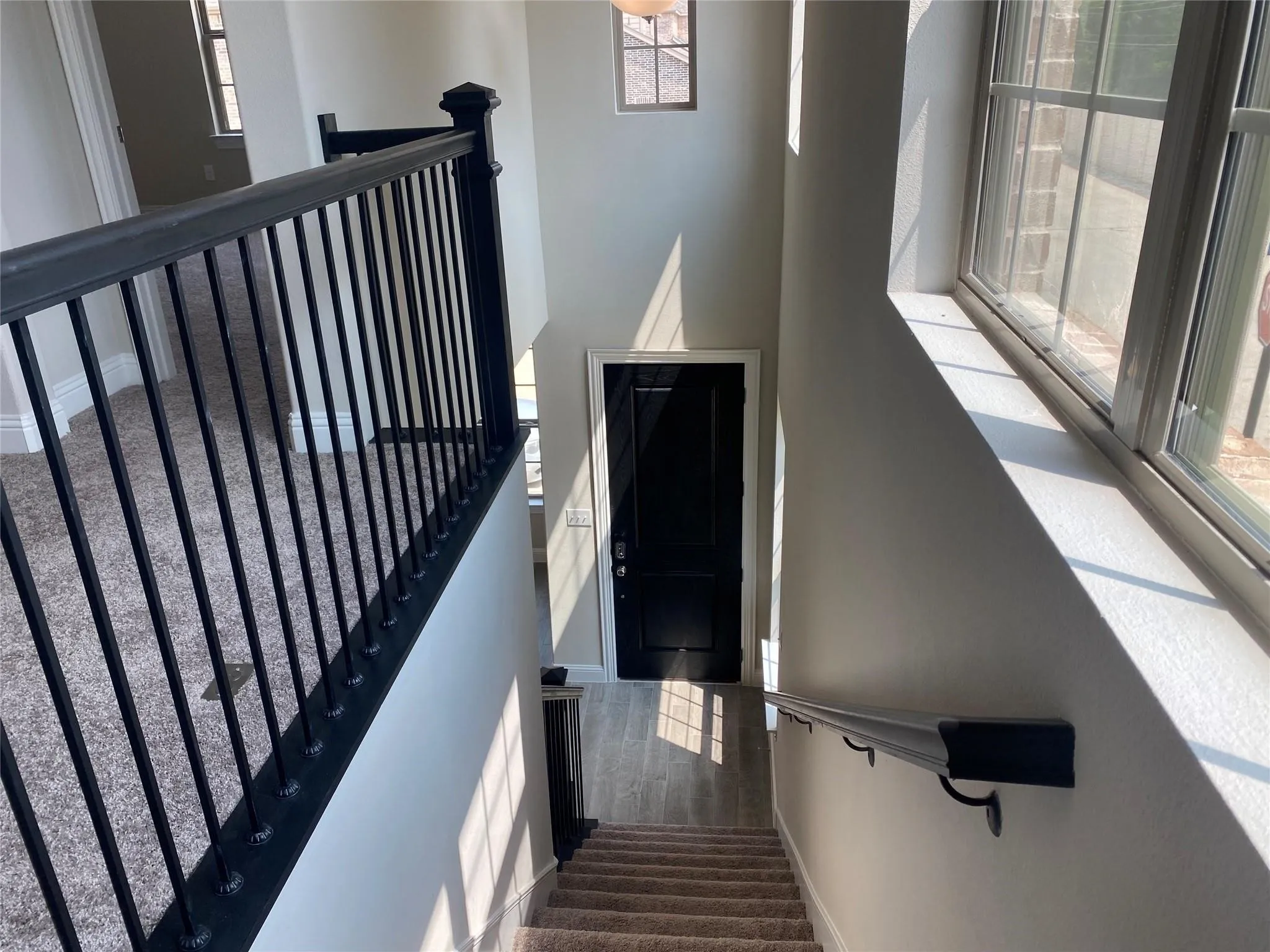 Townhouse For Rent in Tarrant County , 801 Ponds Edge Lane, Euless, Texas 76040, 3 Bedrooms, 3 Bathrooms, 2 Garage spaces, 2,100 Sqft, built in 2021, Price $2,695, mls#21315639, Real Estate Agent in Euless, Homes For Rent in Tarrant county, Homes For Rent in Euless, Realtor in Euless Texas, Real Estate Brokerage Independent Realty Texas, Luminita Cordes Realtor