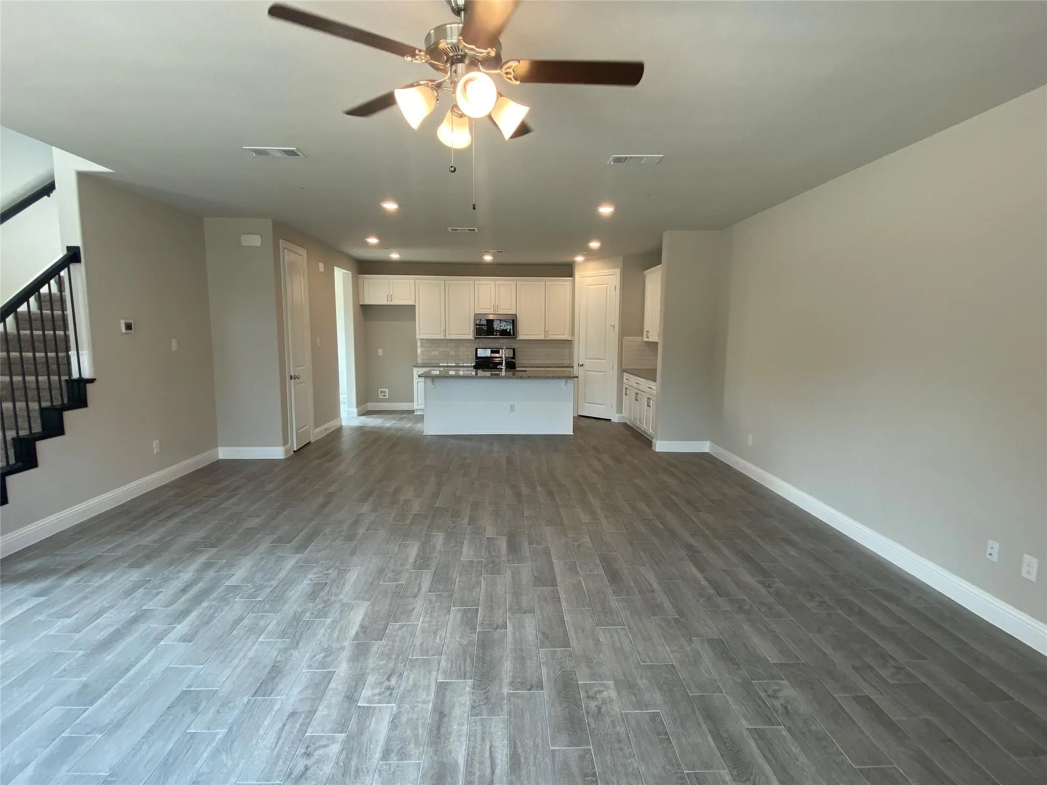 Townhouse For Rent in Tarrant County , 801 Ponds Edge Lane, Euless, Texas 76040, 3 Bedrooms, 3 Bathrooms, 2 Garage spaces, 2,100 Sqft, built in 2021, Price $2,695, mls#21315639, Real Estate Agent in Euless, Homes For Rent in Tarrant county, Homes For Rent in Euless, Realtor in Euless Texas, Real Estate Brokerage Independent Realty Texas, Luminita Cordes Realtor