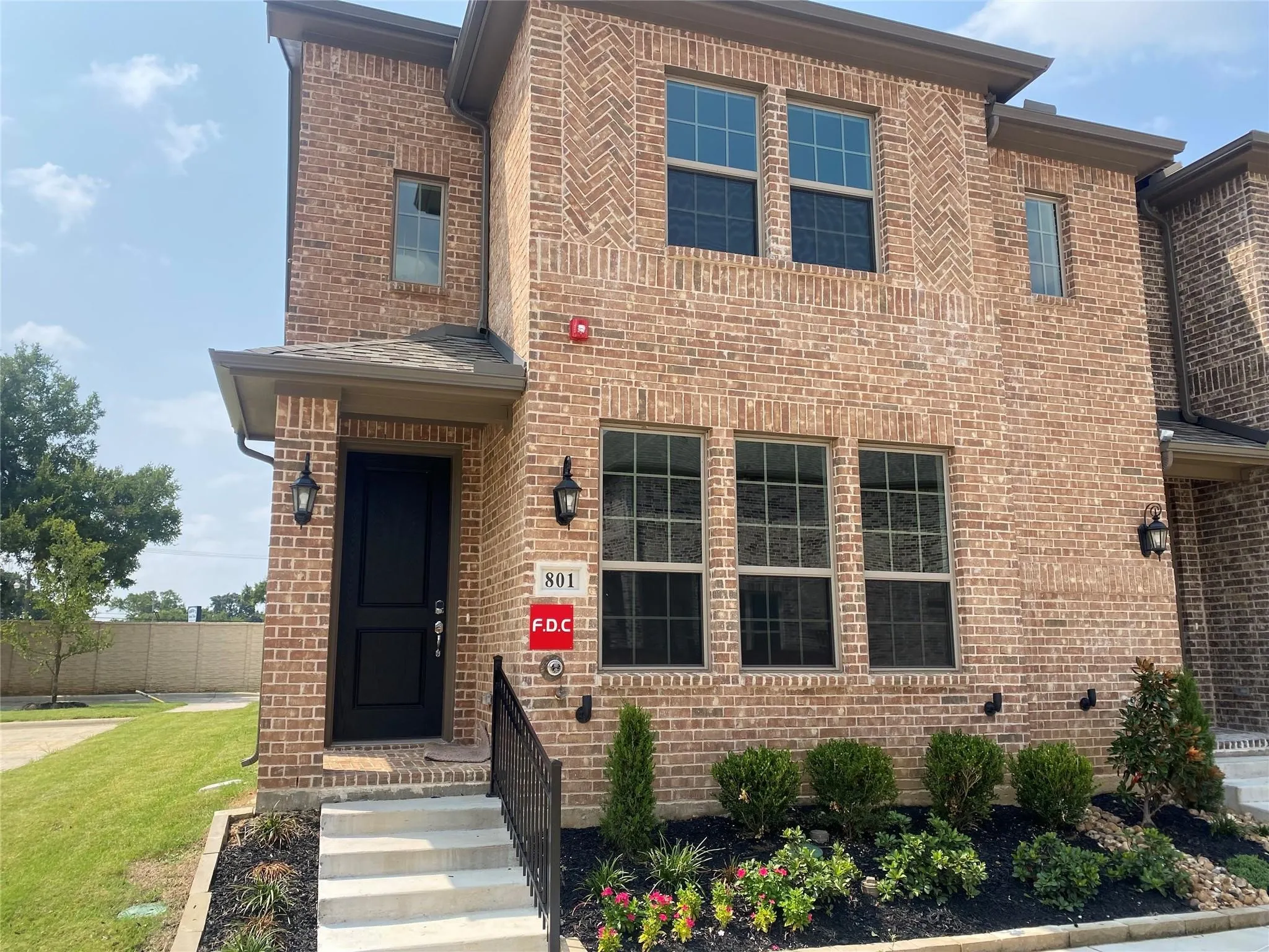 Townhouse For Rent in Tarrant County , 801 Ponds Edge Lane, Euless, Texas 76040, 3 Bedrooms, 3 Bathrooms, 2 Garage spaces, 2,100 Sqft, built in 2021, Price $2,695, mls#21315639, Real Estate Agent in Euless, Homes For Rent in Tarrant county, Homes For Rent in Euless, Realtor in Euless Texas, Real Estate Brokerage Independent Realty Texas, Luminita Cordes Realtor
