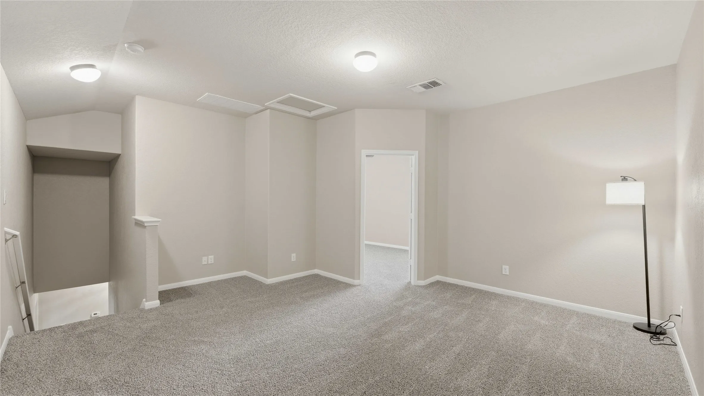 Single Family Residence For Sale in Guadalupe County , 2122 Dragon Trail, New Braunfels, Texas 78130, 5 Bedroom, 3 Bathroom, 2 Garage spaces, 2,648 Sqft, built in 2013, mls#21315636, Real Estate Agent in New Braunfels, Homes For Sale in Guadalupe county, Homes For Sale in New Braunfels, Realtor in New Braunfels Texas, Real Estate Brokerage Independent Realty Texas, Luminita Cordes Realtor