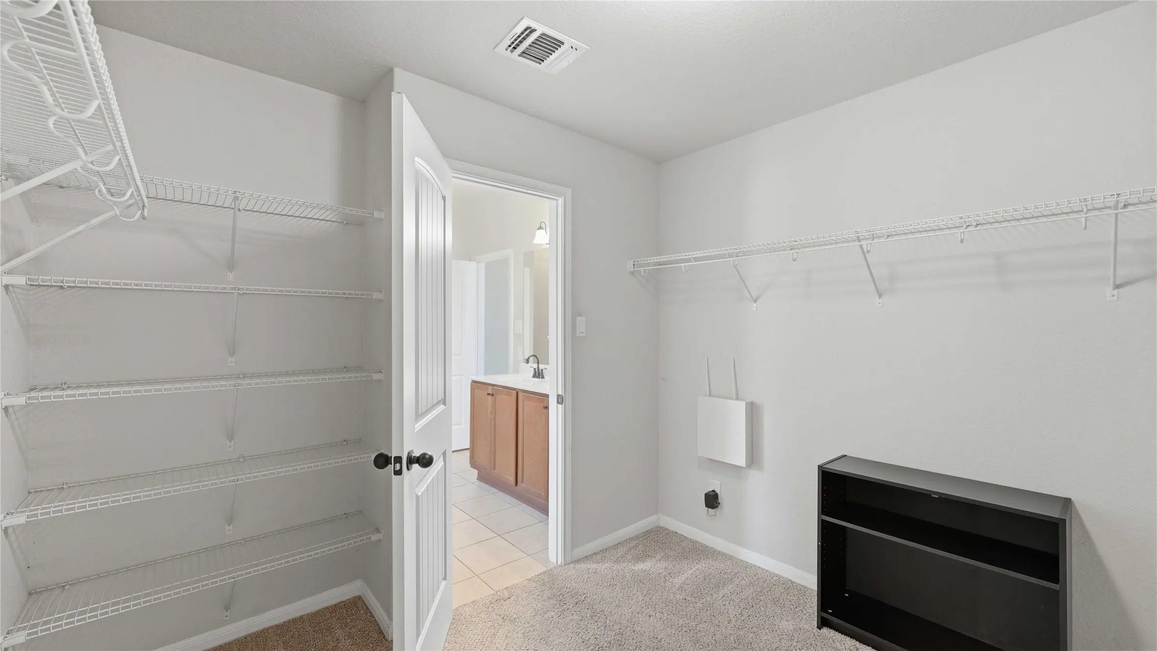 Single Family Residence For Sale in Guadalupe County , 2122 Dragon Trail, New Braunfels, Texas 78130, 5 Bedroom, 3 Bathroom, 2 Garage spaces, 2,648 Sqft, built in 2013, mls#21315636, Real Estate Agent in New Braunfels, Homes For Sale in Guadalupe county, Homes For Sale in New Braunfels, Realtor in New Braunfels Texas, Real Estate Brokerage Independent Realty Texas, Luminita Cordes Realtor