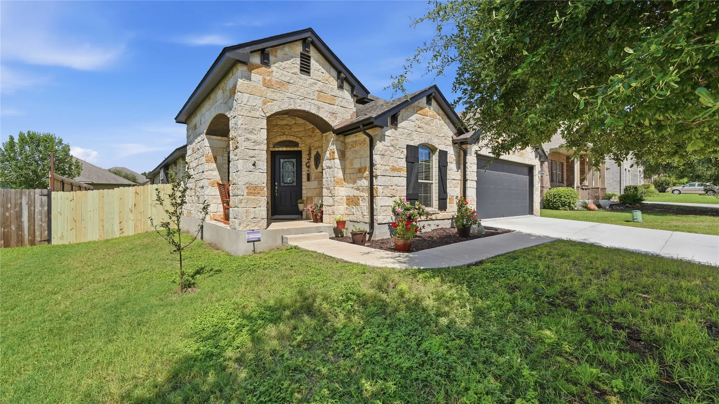 Single Family Residence For Sale in Guadalupe County , 2122 Dragon Trail, New Braunfels, Texas 78130, 5 Bedroom, 3 Bathroom, 2 Garage spaces, 2,648 Sqft, built in 2013, mls#21315636, Real Estate Agent in New Braunfels, Homes For Sale in Guadalupe county, Homes For Sale in New Braunfels, Realtor in New Braunfels Texas, Real Estate Brokerage Independent Realty Texas, Luminita Cordes Realtor
