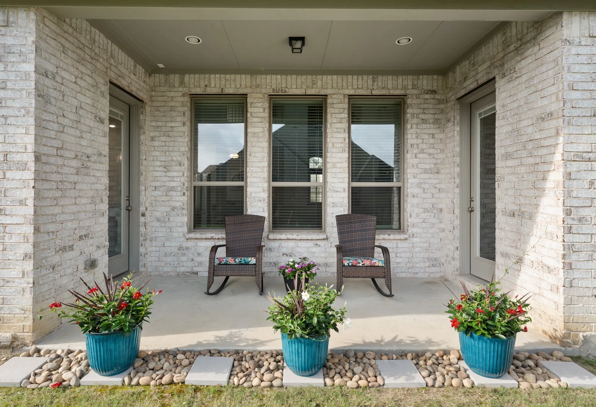 Single Family Residence For Sale in Rockwall County , 616 Windy Ridge Lane, Rockwall, Texas 75087, 5 Bedroom, 5 Bathroom, 3 Garage spaces, 3,788 Sqft, built in 2022, mls#21315606, Real Estate Agent in Rockwall, Homes For Sale in Rockwall county, Homes For Sale in Rockwall, Realtor in Rockwall Texas, Real Estate Brokerage Independent Realty Texas, Luminita Cordes Realtor