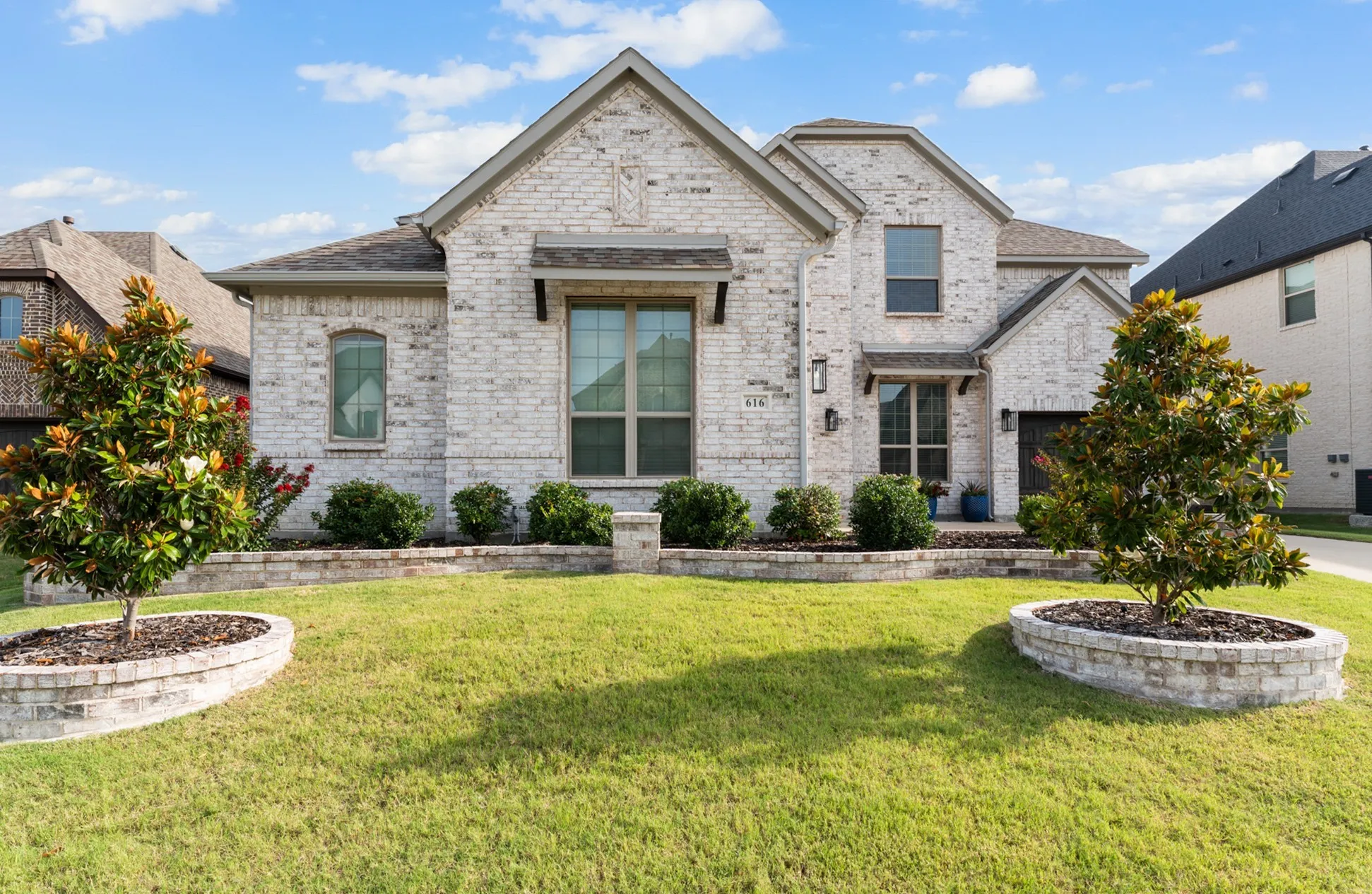 Single Family Residence For Sale in Rockwall County , 616 Windy Ridge Lane, Rockwall, Texas 75087, 5 Bedroom, 5 Bathroom, 3 Garage spaces, 3,788 Sqft, built in 2022, mls#21315606, Real Estate Agent in Rockwall, Homes For Sale in Rockwall county, Homes For Sale in Rockwall, Realtor in Rockwall Texas, Real Estate Brokerage Independent Realty Texas, Luminita Cordes Realtor