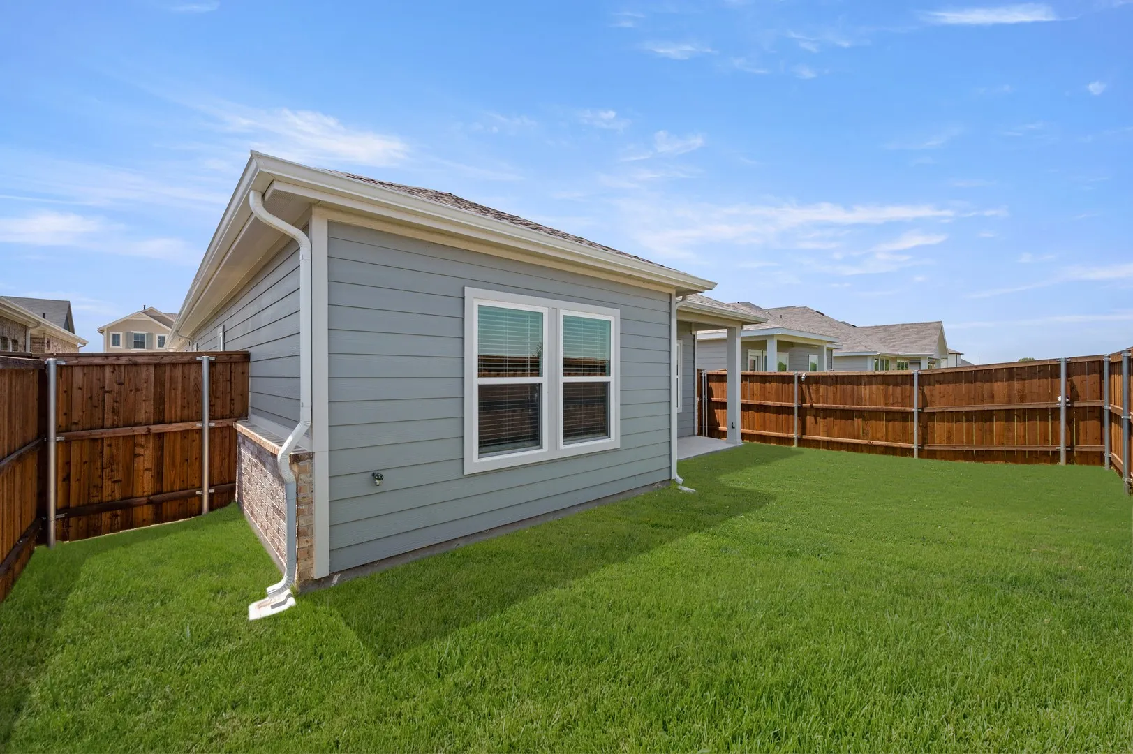 7408 Autumn Hill- Back-2