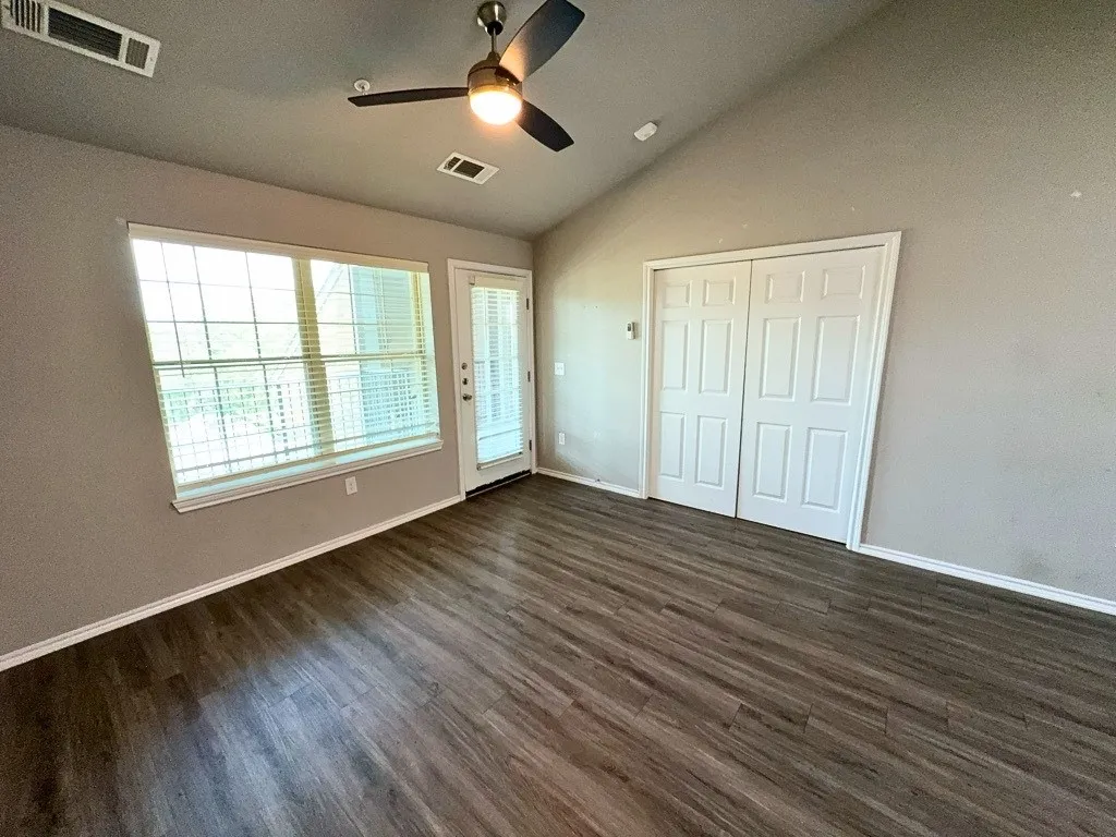 Condominium For Rent in Dallas County , 6108 Abrams Road 222, Dallas, Texas 75231, 1 Bedroom, 1 Bathroom, Garage spaces, 500 Sqft, built in 2021, mls#21315665, Real Estate Agent in Dallas, Homes For Rent in Dallas county, Homes For Rent in Dallas, Realtor in Dallas Texas, Real Estate Brokerage Independent Realty Texas, Luminita Cordes Realtor