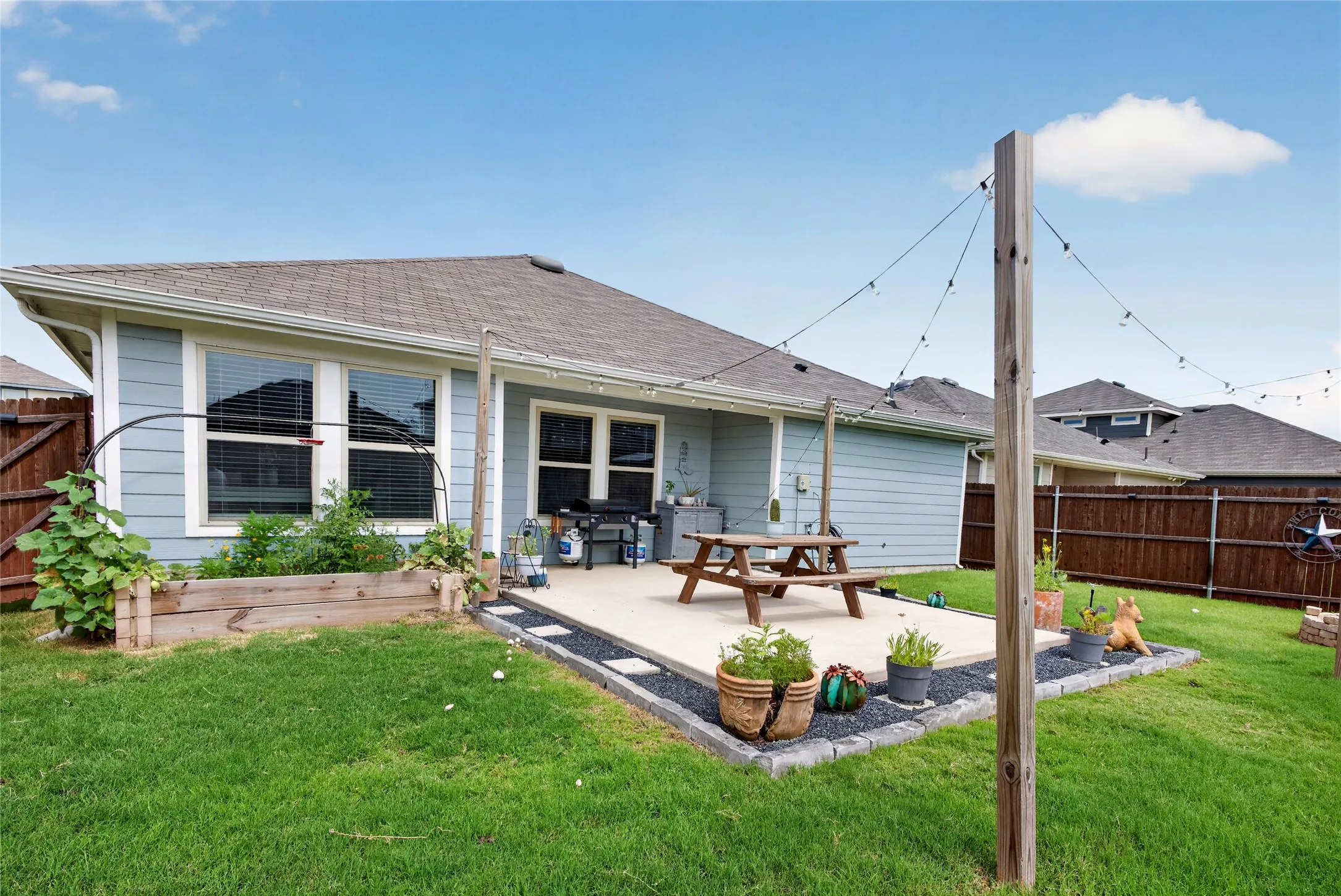 Single Family Residence For Sale in Collin County , 6417 Shoreline Lane, Princeton, Texas 75407, 3 Bedroom, 2 Bathroom, 2 Garage spaces, 1,285 Sqft, built in 2023, mls#21315353, Real Estate Agent in Princeton, Homes For Sale in Collin county, Homes For Sale in Princeton, Realtor in Princeton Texas, Real Estate Brokerage Independent Realty Texas, Luminita Cordes Realtor