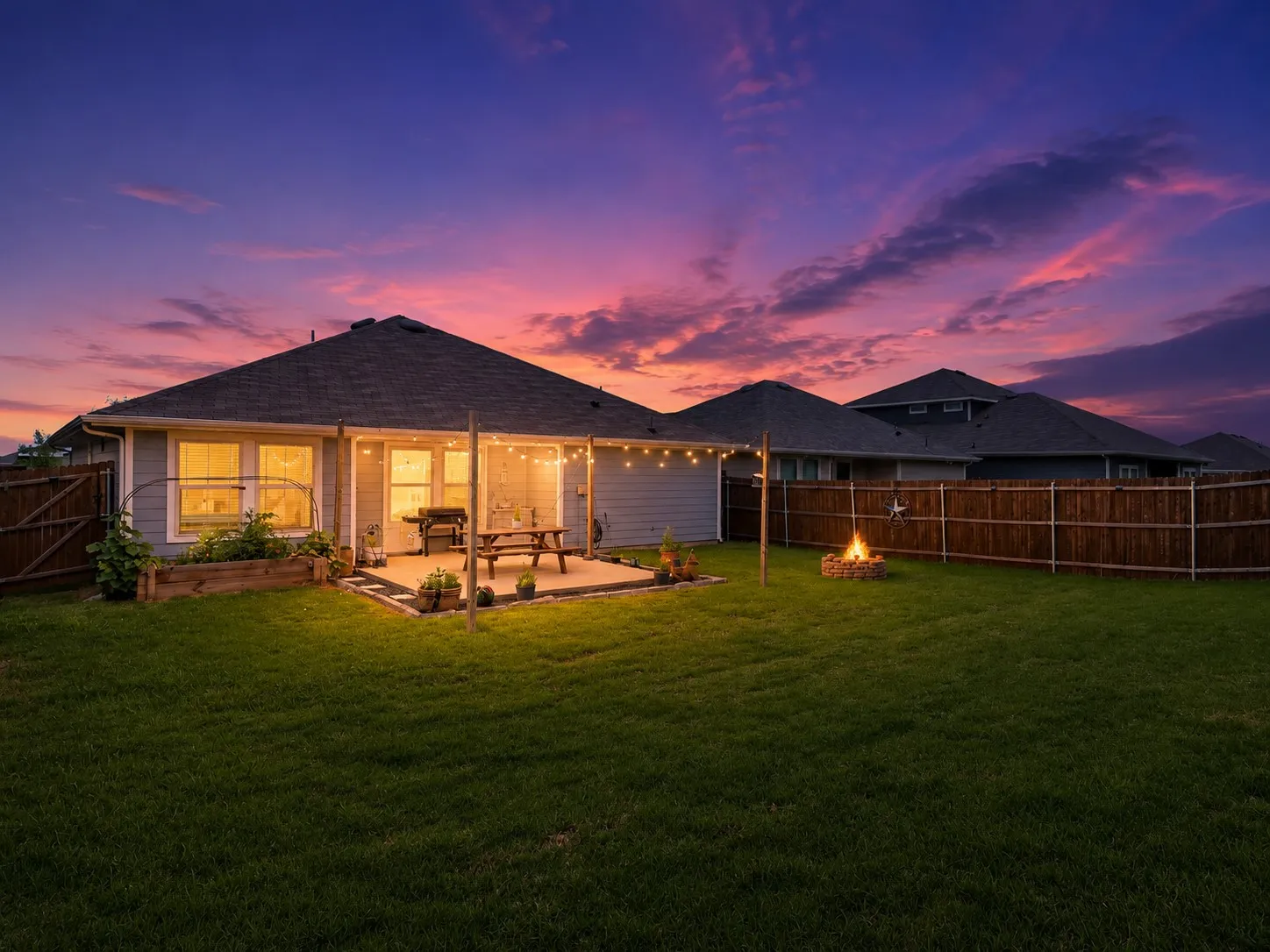 Single Family Residence For Sale in Collin County , 6417 Shoreline Lane, Princeton, Texas 75407, 3 Bedroom, 2 Bathroom, 2 Garage spaces, 1,285 Sqft, built in 2023, mls#21315353, Real Estate Agent in Princeton, Homes For Sale in Collin county, Homes For Sale in Princeton, Realtor in Princeton Texas, Real Estate Brokerage Independent Realty Texas, Luminita Cordes Realtor