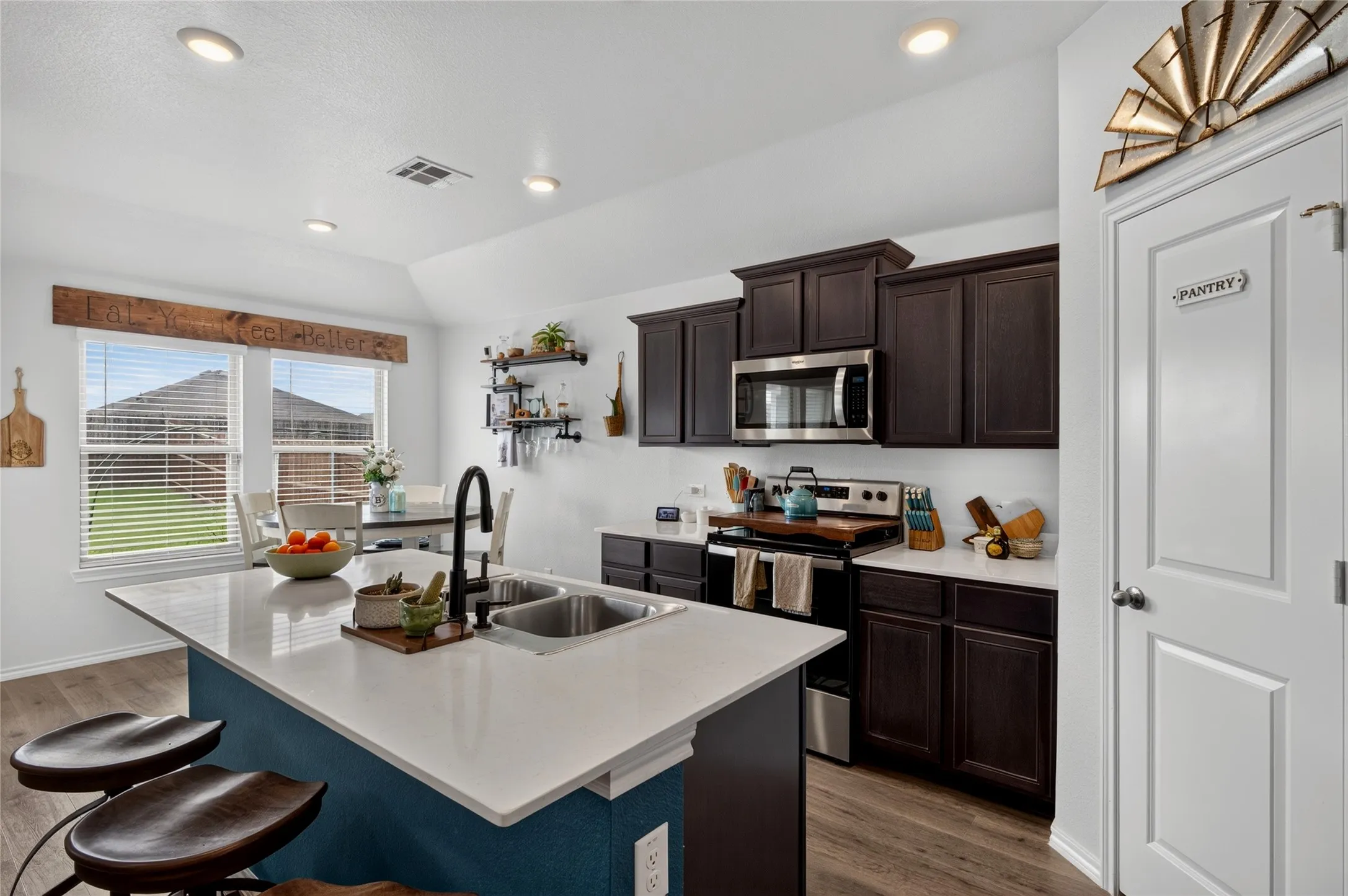 Single Family Residence For Sale in Collin County , 6417 Shoreline Lane, Princeton, Texas 75407, 3 Bedroom, 2 Bathroom, 2 Garage spaces, 1,285 Sqft, built in 2023, mls#21315353, Real Estate Agent in Princeton, Homes For Sale in Collin county, Homes For Sale in Princeton, Realtor in Princeton Texas, Real Estate Brokerage Independent Realty Texas, Luminita Cordes Realtor