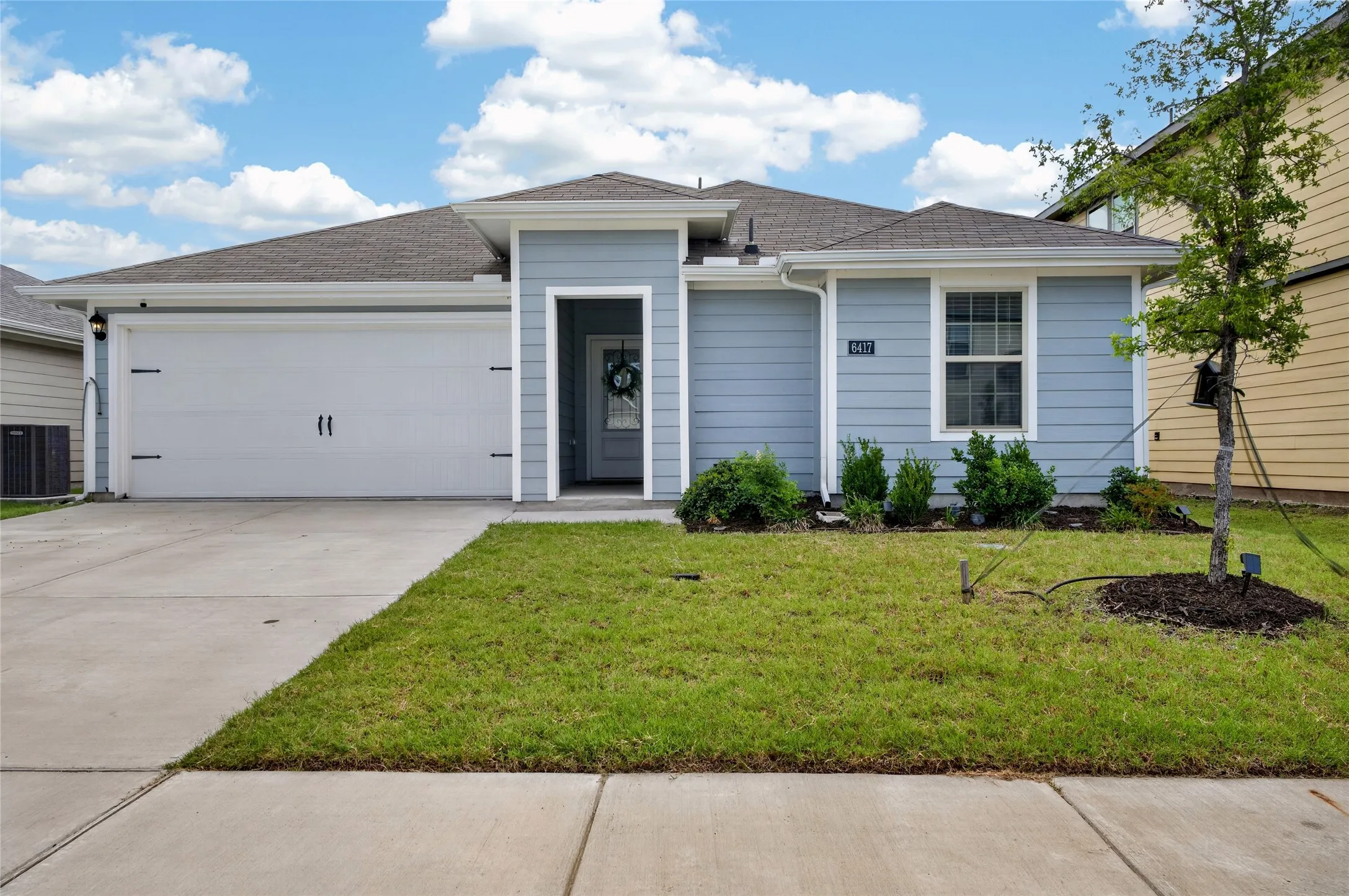 Single Family Residence For Sale in Collin County , 6417 Shoreline Lane, Princeton, Texas 75407, 3 Bedroom, 2 Bathroom, 2 Garage spaces, 1,285 Sqft, built in 2023, mls#21315353, Real Estate Agent in Princeton, Homes For Sale in Collin county, Homes For Sale in Princeton, Realtor in Princeton Texas, Real Estate Brokerage Independent Realty Texas, Luminita Cordes Realtor