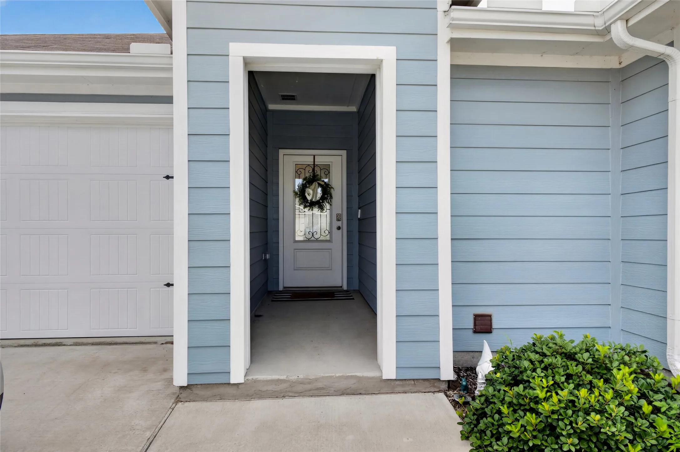 Single Family Residence For Sale in Collin County , 6417 Shoreline Lane, Princeton, Texas 75407, 3 Bedroom, 2 Bathroom, 2 Garage spaces, 1,285 Sqft, built in 2023, mls#21315353, Real Estate Agent in Princeton, Homes For Sale in Collin county, Homes For Sale in Princeton, Realtor in Princeton Texas, Real Estate Brokerage Independent Realty Texas, Luminita Cordes Realtor