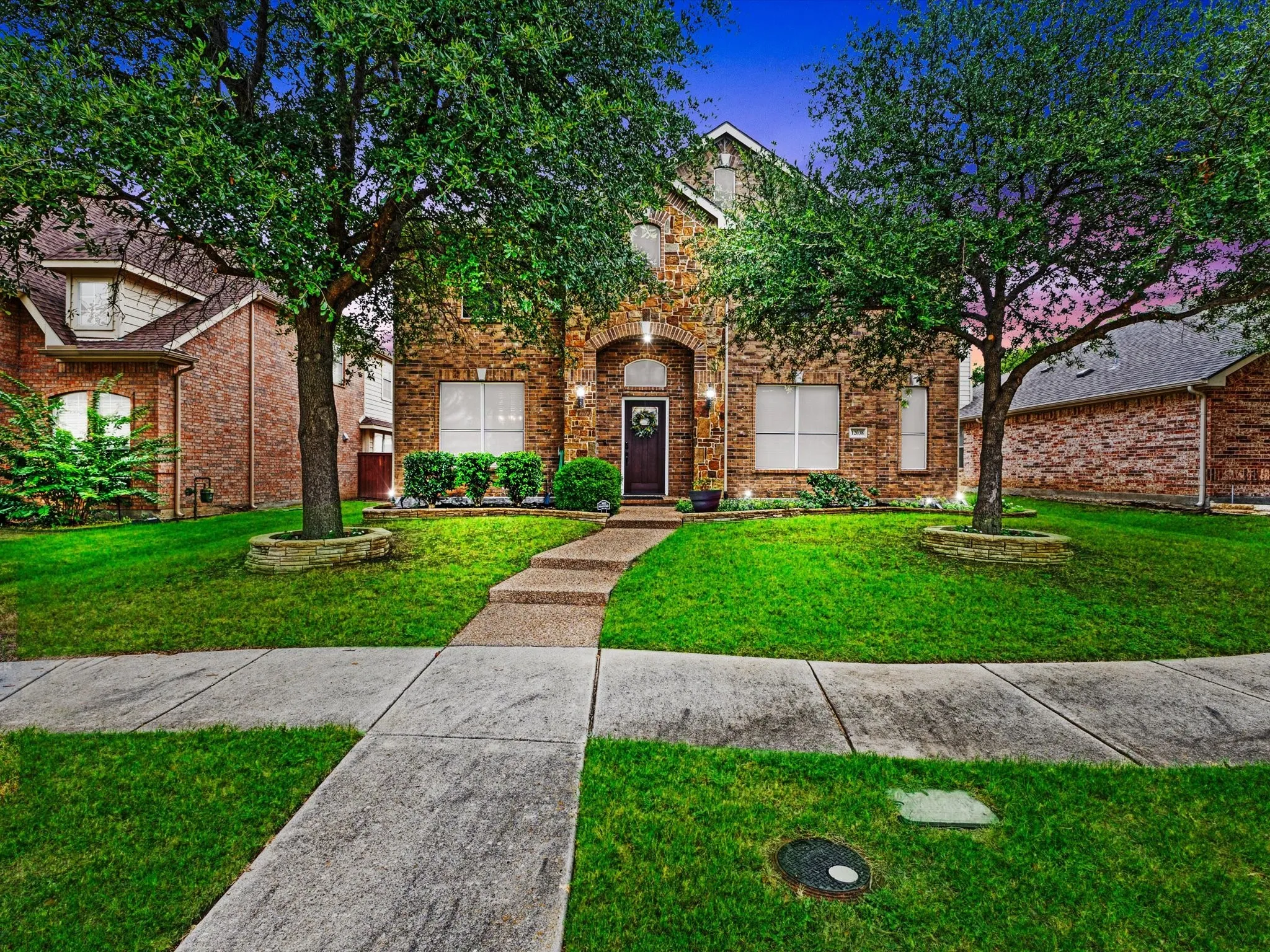 Single Family Residence For Sale in Collin County , 12038 Gonzales Drive, Frisco, Texas 75035, 4 Bedroom, 4 Bathroom, 2 Garage spaces, 3,372 Sqft, built in 2008, mls#21315646, Real Estate Agent in Frisco, Homes For Sale in Collin county, Homes For Sale in Frisco, Realtor in Frisco Texas, Real Estate Brokerage Independent Realty Texas, Luminita Cordes Realtor