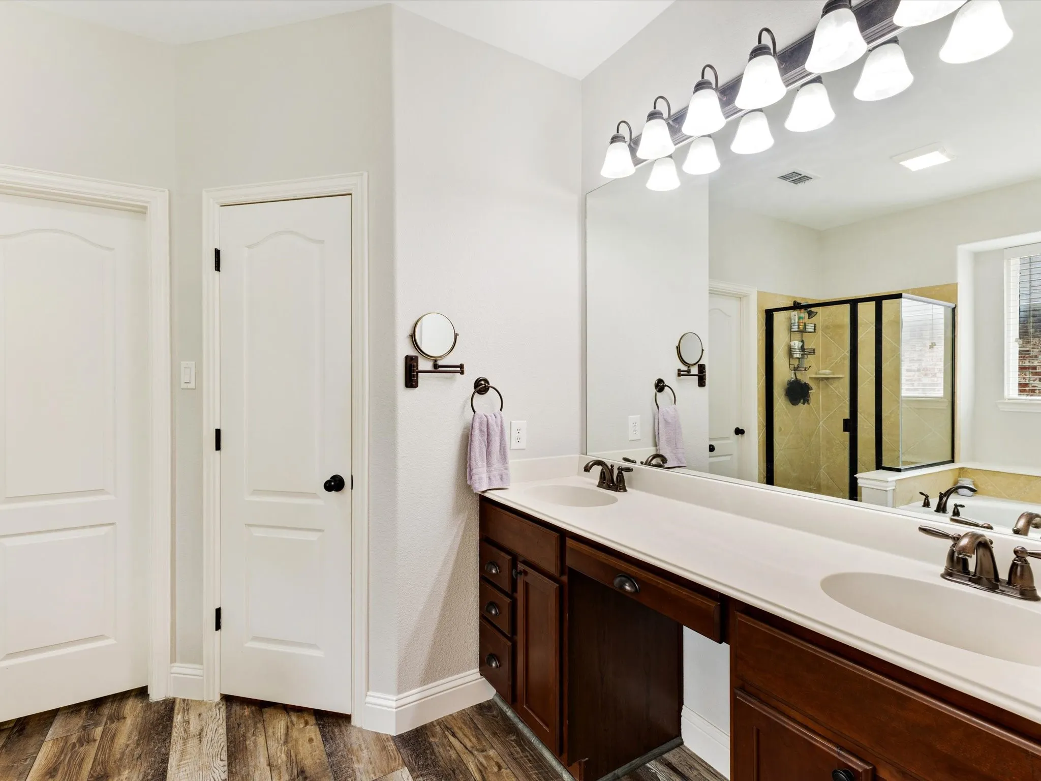Single Family Residence For Sale in Collin County , 12038 Gonzales Drive, Frisco, Texas 75035, 4 Bedroom, 4 Bathroom, 2 Garage spaces, 3,372 Sqft, built in 2008, mls#21315646, Real Estate Agent in Frisco, Homes For Sale in Collin county, Homes For Sale in Frisco, Realtor in Frisco Texas, Real Estate Brokerage Independent Realty Texas, Luminita Cordes Realtor