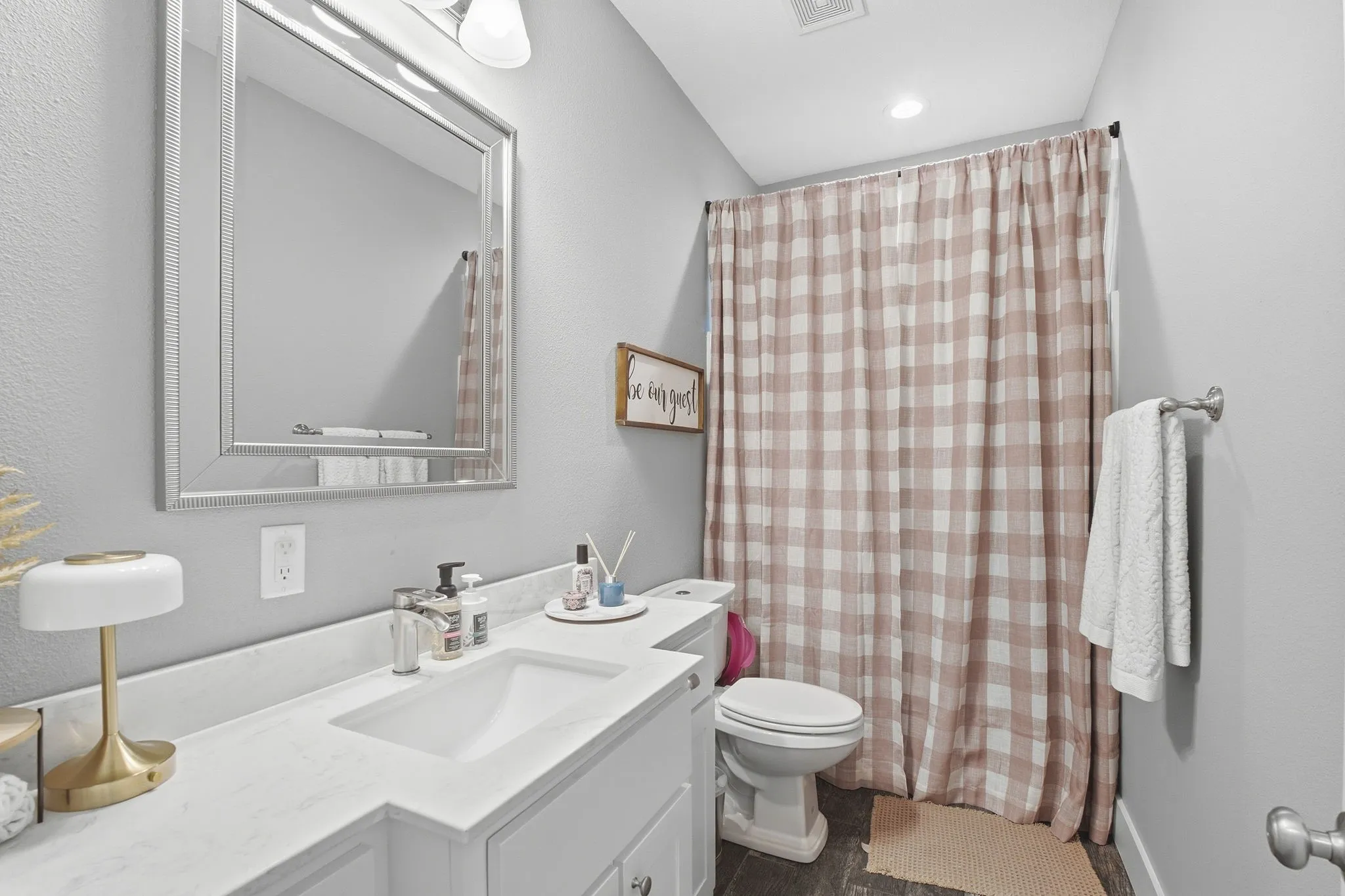 Single Family Residence For Sale in Collin County , 311 Pecan Hollow Circle, Anna, Texas 75409, 3 Bedroom, 2 Bathroom, 2 Garage spaces, 2,314 Sqft, built in 2018, mls#21313101, Real Estate Agent in Anna, Homes For Sale in Collin county, Homes For Sale in Anna, Realtor in Anna Texas, Real Estate Brokerage Independent Realty Texas, Luminita Cordes Realtor