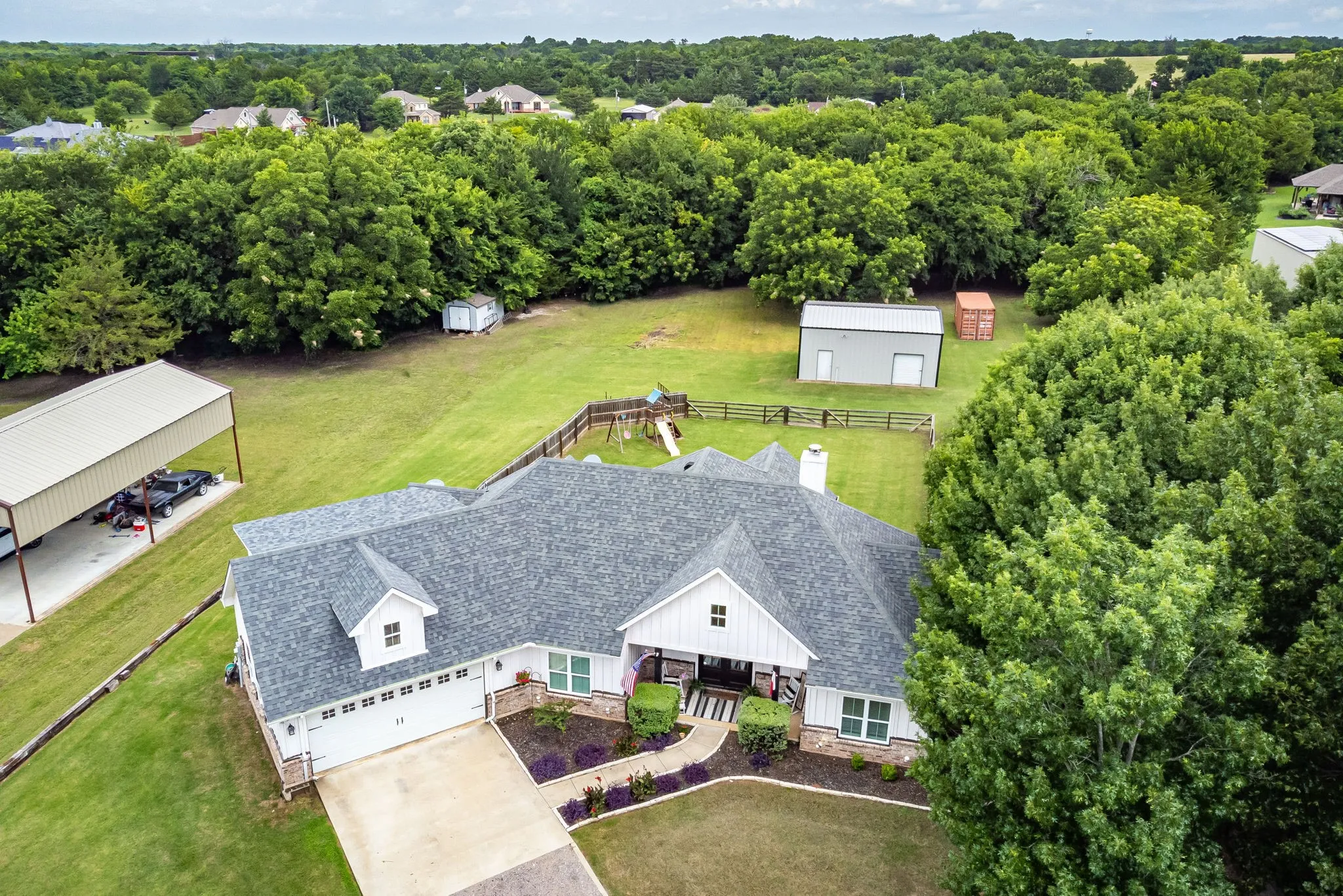 Single Family Residence For Sale in Collin County , 311 Pecan Hollow Circle, Anna, Texas 75409, 3 Bedroom, 2 Bathroom, 2 Garage spaces, 2,314 Sqft, built in 2018, mls#21313101, Real Estate Agent in Anna, Homes For Sale in Collin county, Homes For Sale in Anna, Realtor in Anna Texas, Real Estate Brokerage Independent Realty Texas, Luminita Cordes Realtor