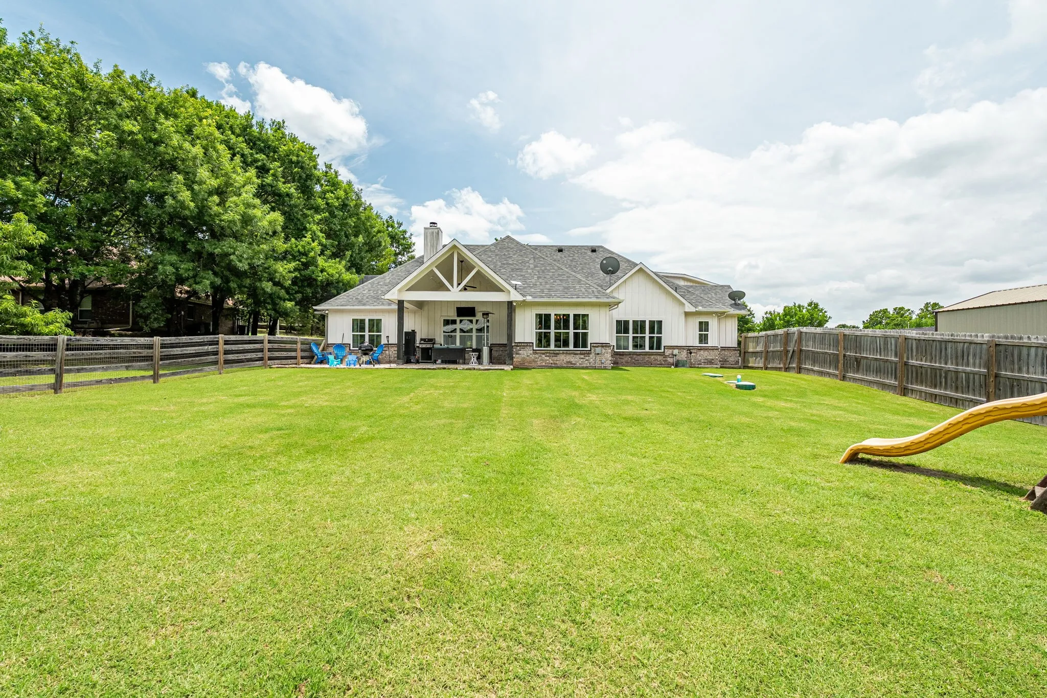Single Family Residence For Sale in Collin County , 311 Pecan Hollow Circle, Anna, Texas 75409, 3 Bedroom, 2 Bathroom, 2 Garage spaces, 2,314 Sqft, built in 2018, mls#21313101, Real Estate Agent in Anna, Homes For Sale in Collin county, Homes For Sale in Anna, Realtor in Anna Texas, Real Estate Brokerage Independent Realty Texas, Luminita Cordes Realtor