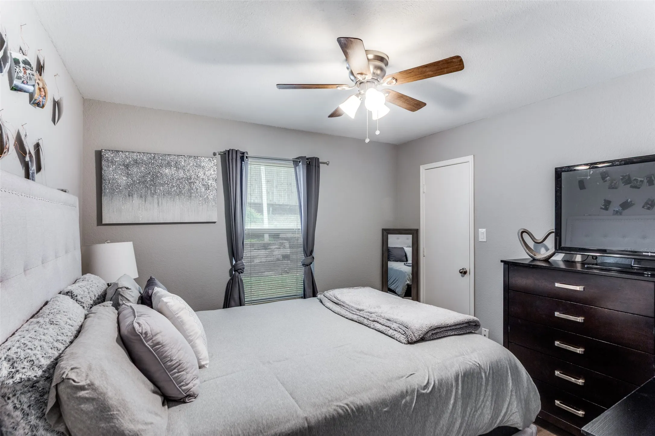 Single Family Residence For Sale in Tarrant County , 10241 Westward Drive, Fort Worth, Texas 76108, 4 Bedroom, 2 Bathroom, 2 Garage spaces, 1,822 Sqft, built in 1995, Price $324,999, mls#21303082, Real Estate Agent in Fort Worth, Homes For Sale in Tarrant county, Homes For Sale in Fort Worth, Realtor in Fort Worth Texas, Real Estate Brokerage Independent Realty Texas, Luminita Cordes Realtor