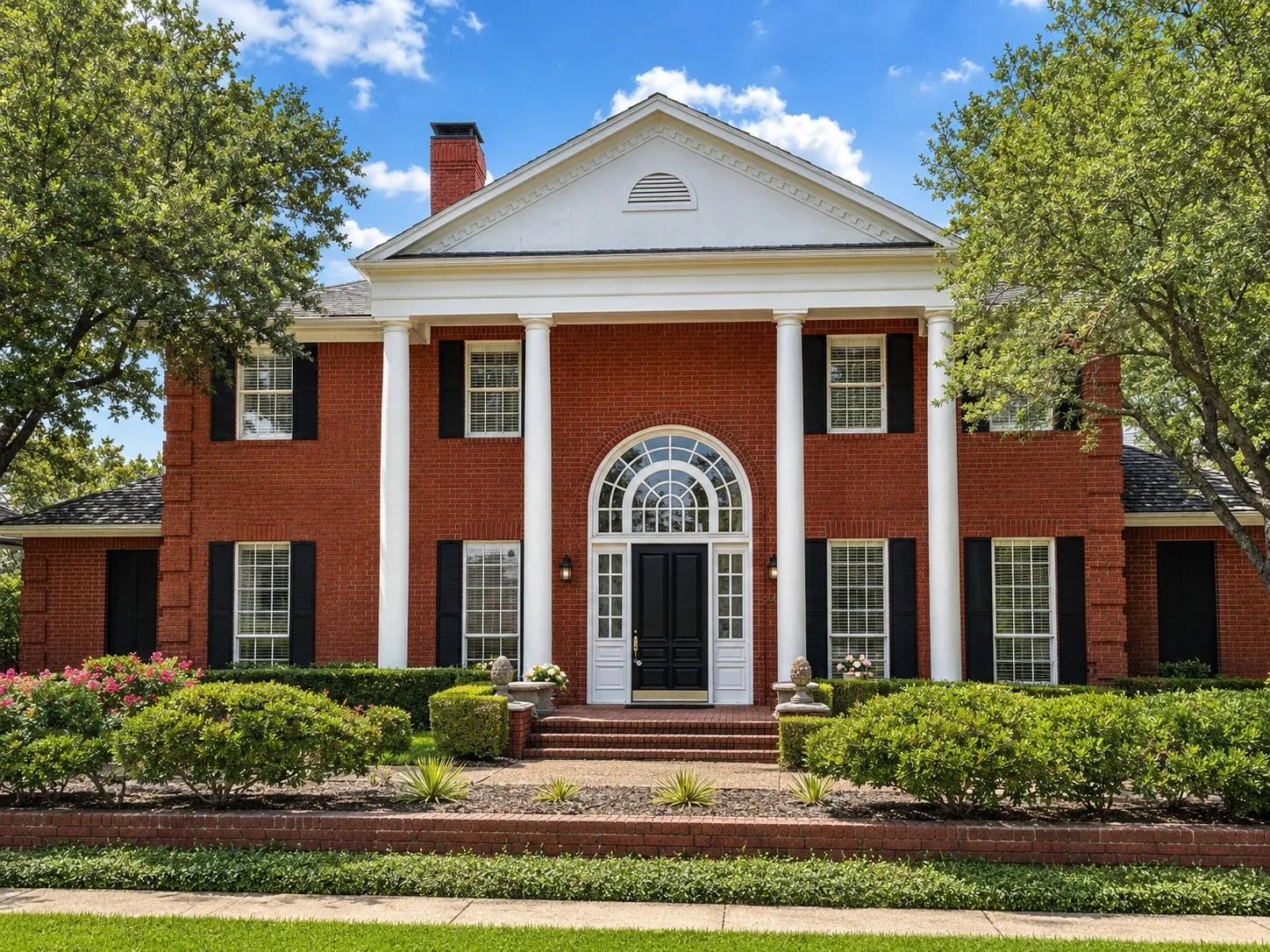 Single Family Residence For Sale in Dallas County , 3606 Cedar Lane, Farmers Branch, Texas 75234, 5 Bedroom, 5 Bathroom, 3 Garage spaces, 4,999 Sqft, built in 1991, mls#21308352, Real Estate Agent in Farmers Branch, Homes For Sale in Dallas county, Homes For Sale in Farmers Branch, Realtor in Farmers Branch Texas, Real Estate Brokerage Independent Realty Texas, Luminita Cordes Realtor