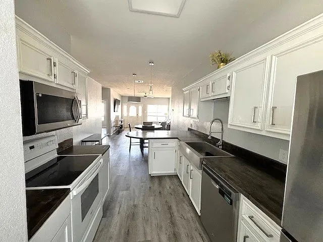 Duplex For Rent in Mc Lennan County , 1500 James Avenue a, Waco, Texas 76706, 4 Bedroom, 4 Bathroom, Garage spaces, 1,680 Sqft, built in 2001, mls#21315706, Real Estate Agent in Waco, Homes For Rent in Mc Lennan county, Homes For Rent in Waco, Realtor in Waco Texas, Real Estate Brokerage Independent Realty Texas, Luminita Cordes Realtor