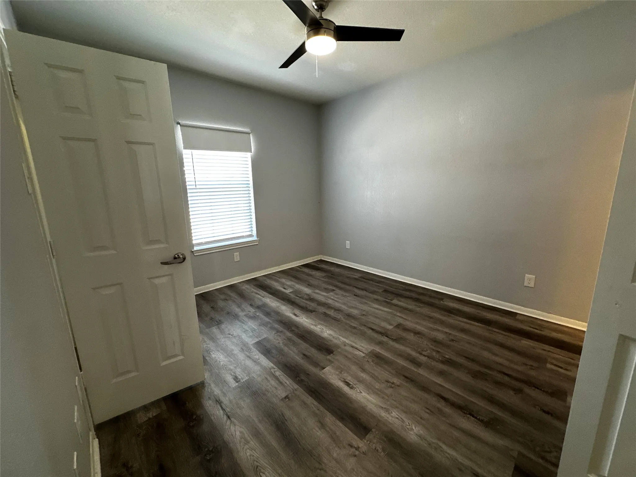 Duplex For Rent in Mc Lennan County , 1500 James Avenue a, Waco, Texas 76706, 4 Bedroom, 4 Bathroom, Garage spaces, 1,680 Sqft, built in 2001, mls#21315706, Real Estate Agent in Waco, Homes For Rent in Mc Lennan county, Homes For Rent in Waco, Realtor in Waco Texas, Real Estate Brokerage Independent Realty Texas, Luminita Cordes Realtor