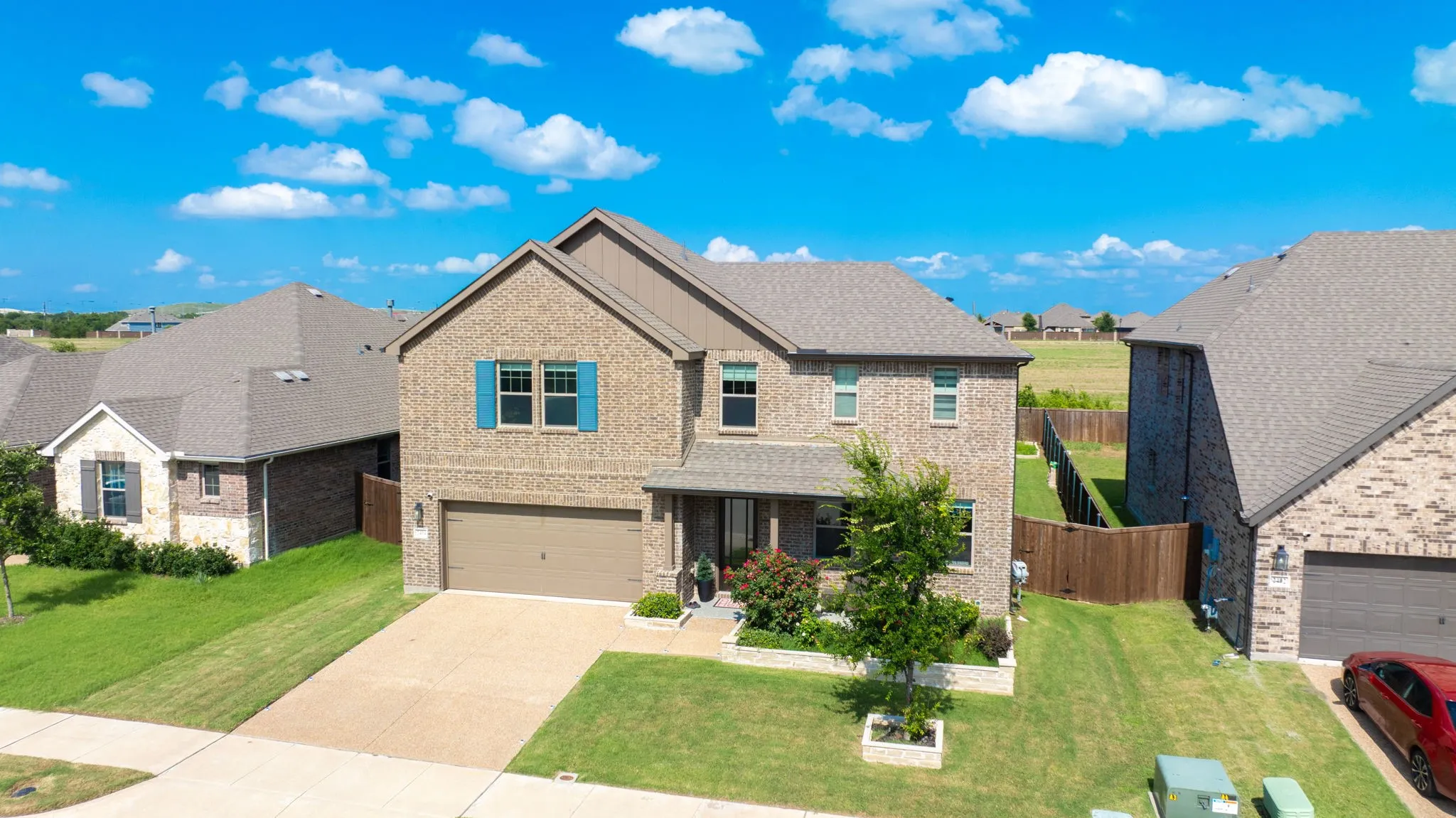 Single Family Residence For Sale in Collin County , 2404 Limestone Lane, Melissa, Texas 75454, 5 Bedroom, 4 Bathroom, 2 Garage spaces, 3,490 Sqft, built in 2023, mls#21312225, Real Estate Agent in Melissa, Homes For Sale in Collin county, Homes For Sale in Melissa, Realtor in Melissa Texas, Real Estate Brokerage Independent Realty Texas, Luminita Cordes Realtor