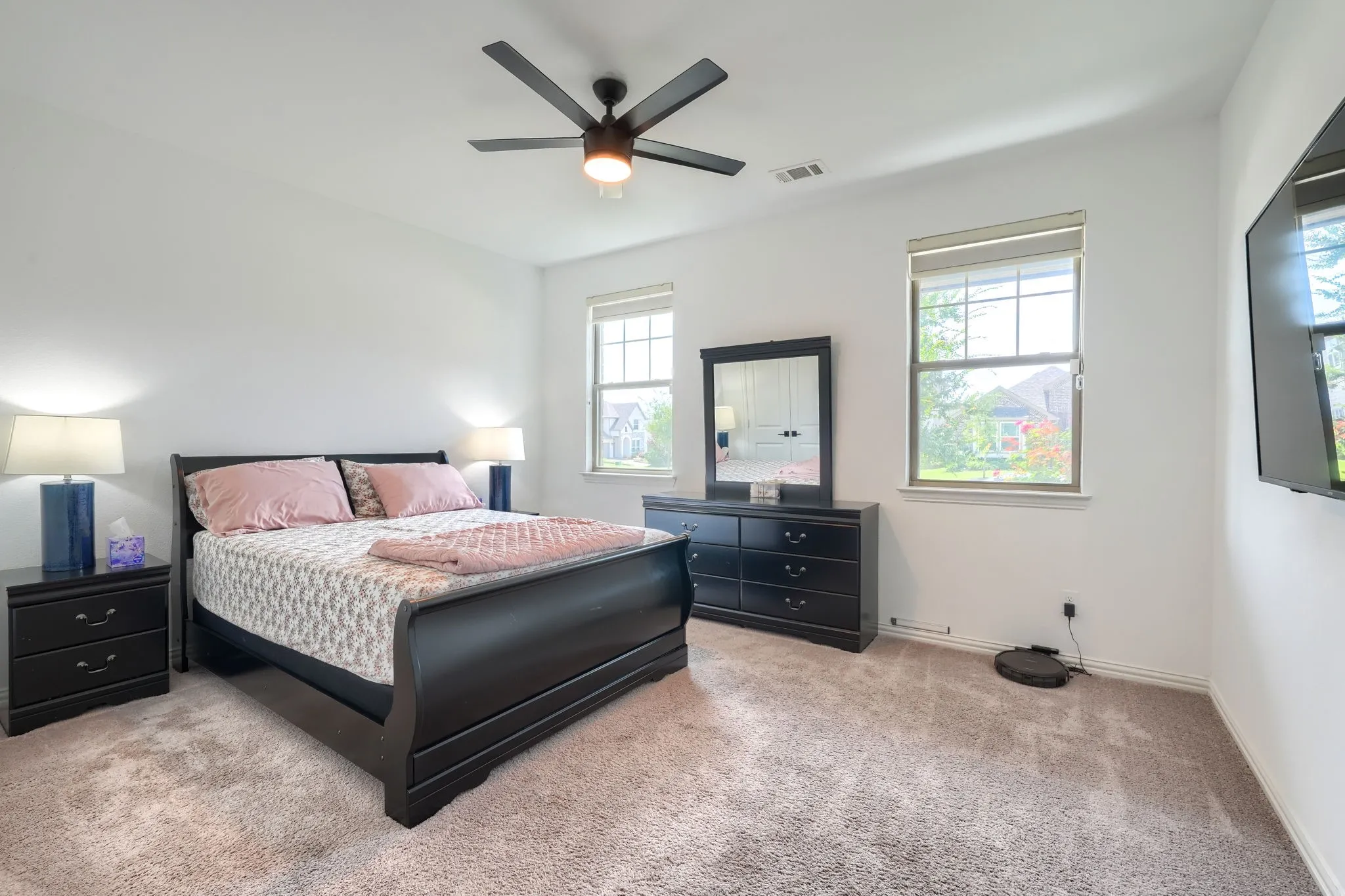 Single Family Residence For Sale in Collin County , 2404 Limestone Lane, Melissa, Texas 75454, 5 Bedroom, 4 Bathroom, 2 Garage spaces, 3,490 Sqft, built in 2023, mls#21312225, Real Estate Agent in Melissa, Homes For Sale in Collin county, Homes For Sale in Melissa, Realtor in Melissa Texas, Real Estate Brokerage Independent Realty Texas, Luminita Cordes Realtor