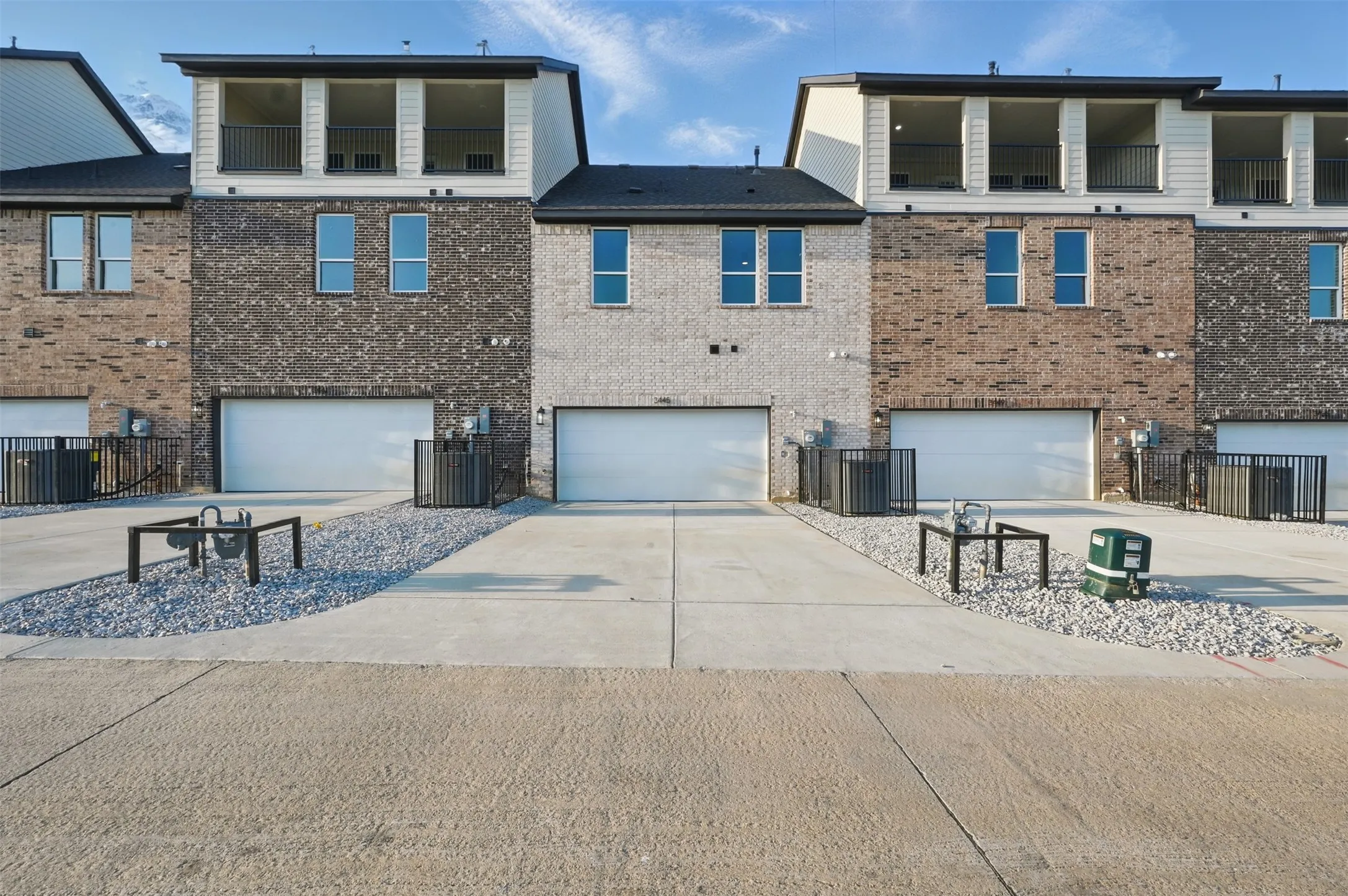 Townhouse For Rent in Dallas County , 3445 Sanjeev Drive, Irving, Texas 75060, 3 Bedroom, 3 Bathroom, 2 Garage spaces, 1,918 Sqft, built in 2024, mls#21315677, Real Estate Agent in Irving, Homes For Rent in Dallas county, Homes For Rent in Irving, Realtor in Irving Texas, Real Estate Brokerage Independent Realty Texas, Luminita Cordes Realtor