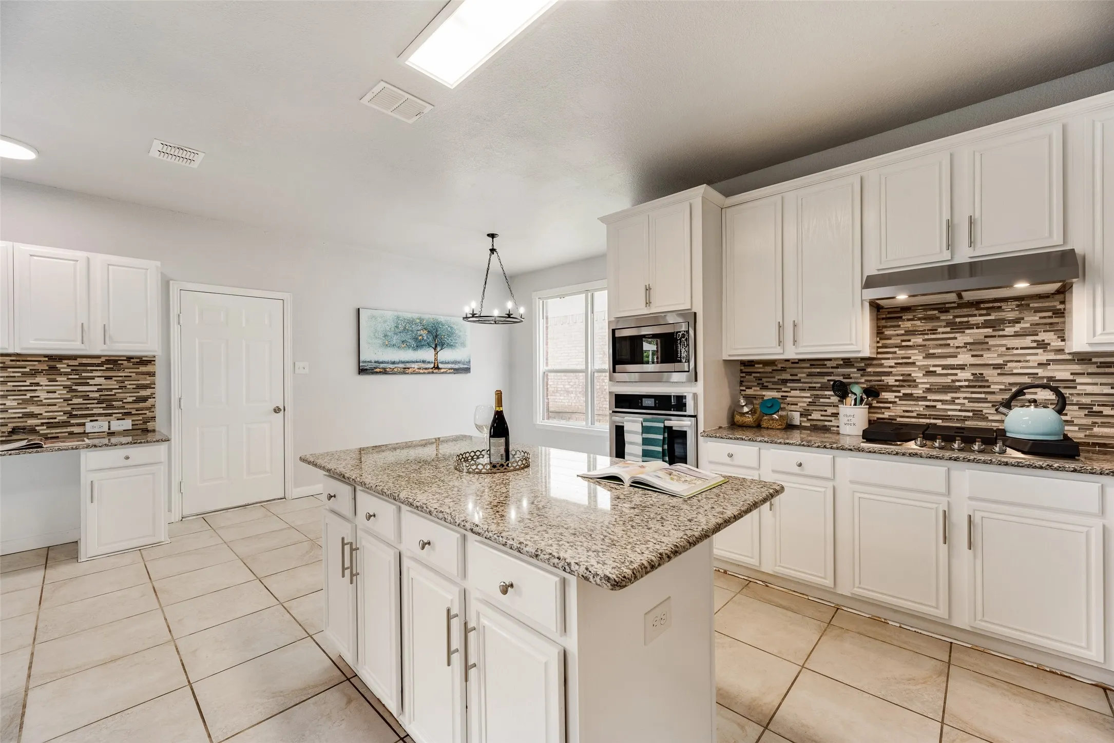 Single Family Residence For Sale in Collin County , 3516 THORP SPRINGS Drive, Plano, Texas 75025, 5 Bedroom, 4 Bathroom, 2 Garage spaces, 3,582 Sqft, built in 2000, Price $759,900, mls#21315721, Real Estate Agent in Plano, Homes For Sale in Collin county, Homes For Sale in Plano, Realtor in Plano Texas, Real Estate Brokerage Independent Realty Texas, Luminita Cordes Realtor