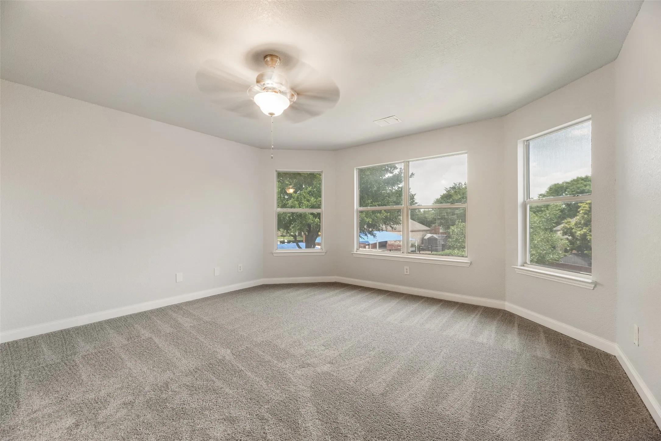 Single Family Residence For Sale in Collin County , 3516 THORP SPRINGS Drive, Plano, Texas 75025, 5 Bedroom, 4 Bathroom, 2 Garage spaces, 3,582 Sqft, built in 2000, Price $759,900, mls#21315721, Real Estate Agent in Plano, Homes For Sale in Collin county, Homes For Sale in Plano, Realtor in Plano Texas, Real Estate Brokerage Independent Realty Texas, Luminita Cordes Realtor