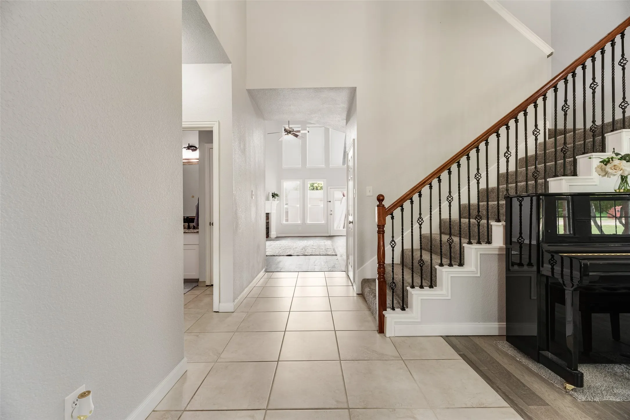 Single Family Residence For Sale in Collin County , 3516 THORP SPRINGS Drive, Plano, Texas 75025, 5 Bedroom, 4 Bathroom, 2 Garage spaces, 3,582 Sqft, built in 2000, Price $759,900, mls#21315721, Real Estate Agent in Plano, Homes For Sale in Collin county, Homes For Sale in Plano, Realtor in Plano Texas, Real Estate Brokerage Independent Realty Texas, Luminita Cordes Realtor