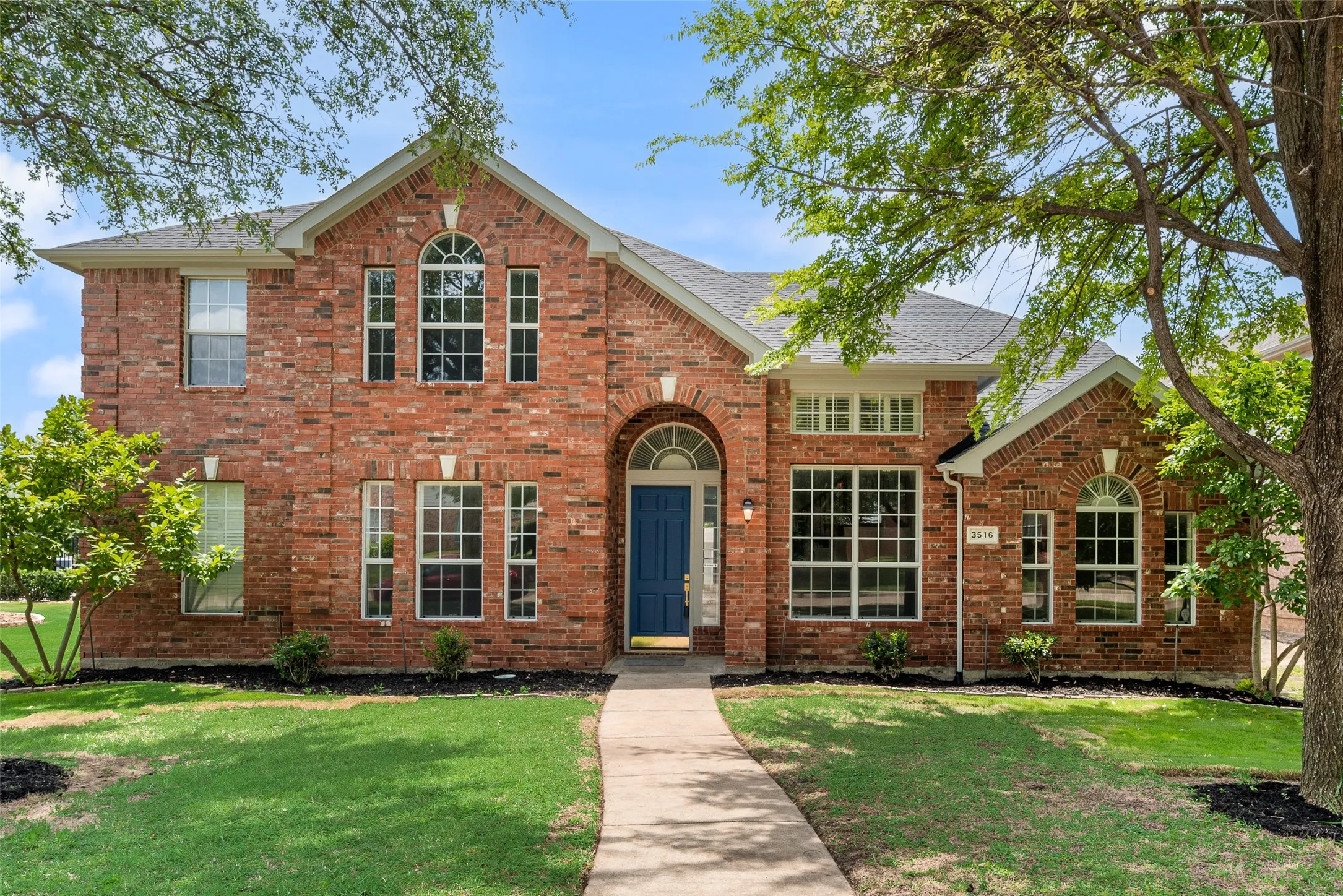 Single Family Residence For Sale in Collin County , 3516 THORP SPRINGS Drive, Plano, Texas 75025, 5 Bedroom, 4 Bathroom, 2 Garage spaces, 3,582 Sqft, built in 2000, Price $759,900, mls#21315721, Real Estate Agent in Plano, Homes For Sale in Collin county, Homes For Sale in Plano, Realtor in Plano Texas, Real Estate Brokerage Independent Realty Texas, Luminita Cordes Realtor