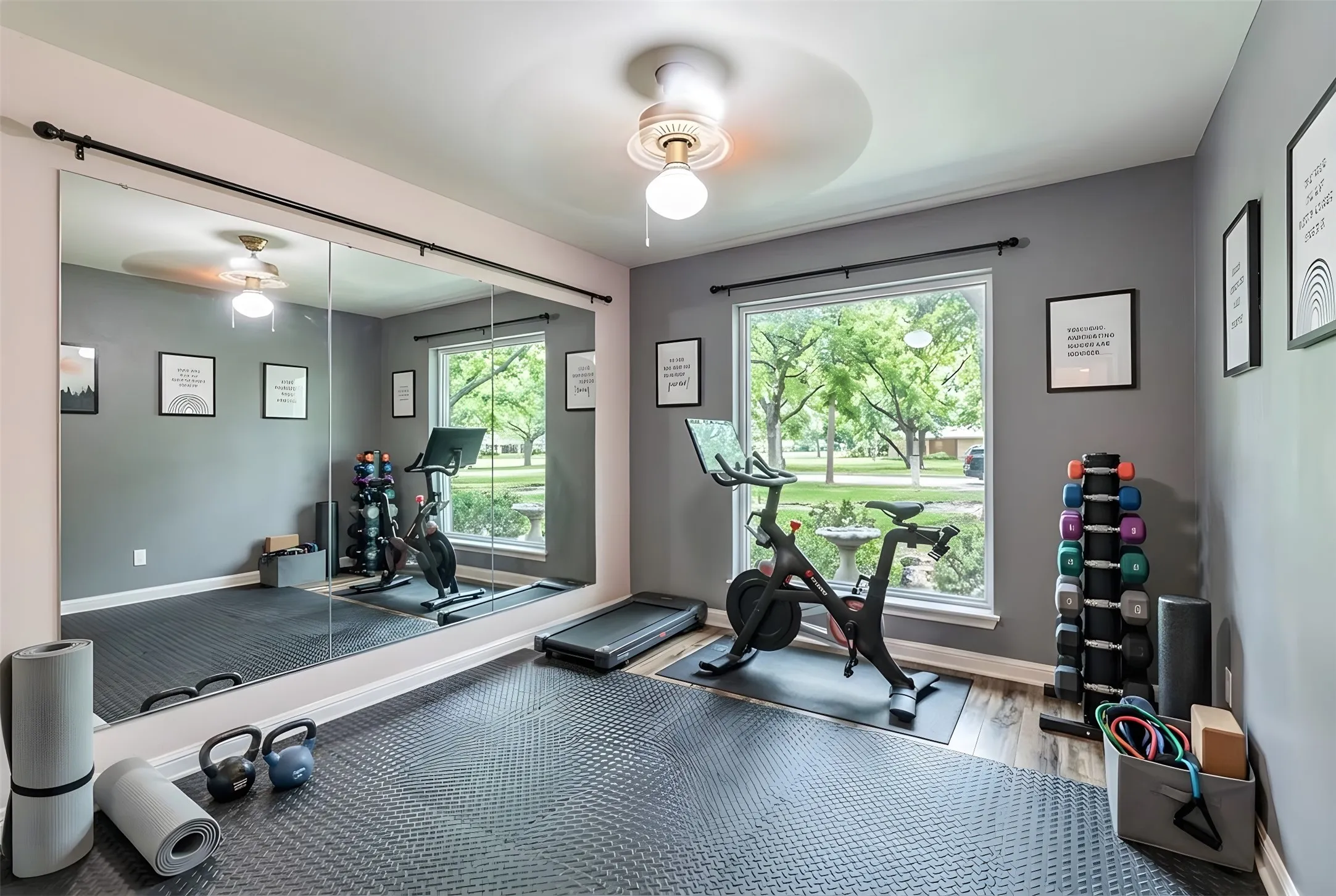 Single Family Residence For Sale in Collin County , 15820 Big Horn Trail, Frisco, Texas 75035, 4 Bedroom, 3 Bathroom, 4 Garage spaces, 2,698 Sqft, built in 1993, mls#21307309, Real Estate Agent in Frisco, Homes For Sale in Collin county, Homes For Sale in Frisco, Realtor in Frisco Texas, Real Estate Brokerage Independent Realty Texas, Luminita Cordes Realtor
