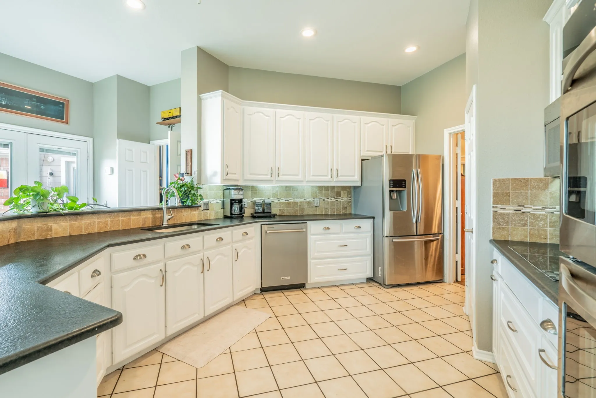Single Family Residence For Sale in Collin County , 15820 Big Horn Trail, Frisco, Texas 75035, 4 Bedroom, 3 Bathroom, 4 Garage spaces, 2,698 Sqft, built in 1993, mls#21307309, Real Estate Agent in Frisco, Homes For Sale in Collin county, Homes For Sale in Frisco, Realtor in Frisco Texas, Real Estate Brokerage Independent Realty Texas, Luminita Cordes Realtor