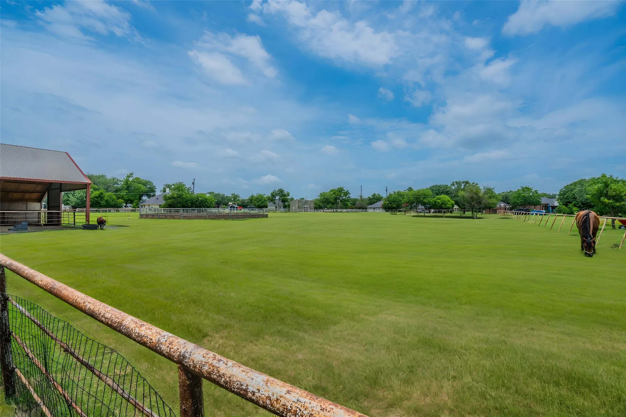 Single Family Residence For Sale in Collin County , 15820 Big Horn Trail, Frisco, Texas 75035, 4 Bedroom, 3 Bathroom, 4 Garage spaces, 2,698 Sqft, built in 1993, mls#21307309, Real Estate Agent in Frisco, Homes For Sale in Collin county, Homes For Sale in Frisco, Realtor in Frisco Texas, Real Estate Brokerage Independent Realty Texas, Luminita Cordes Realtor