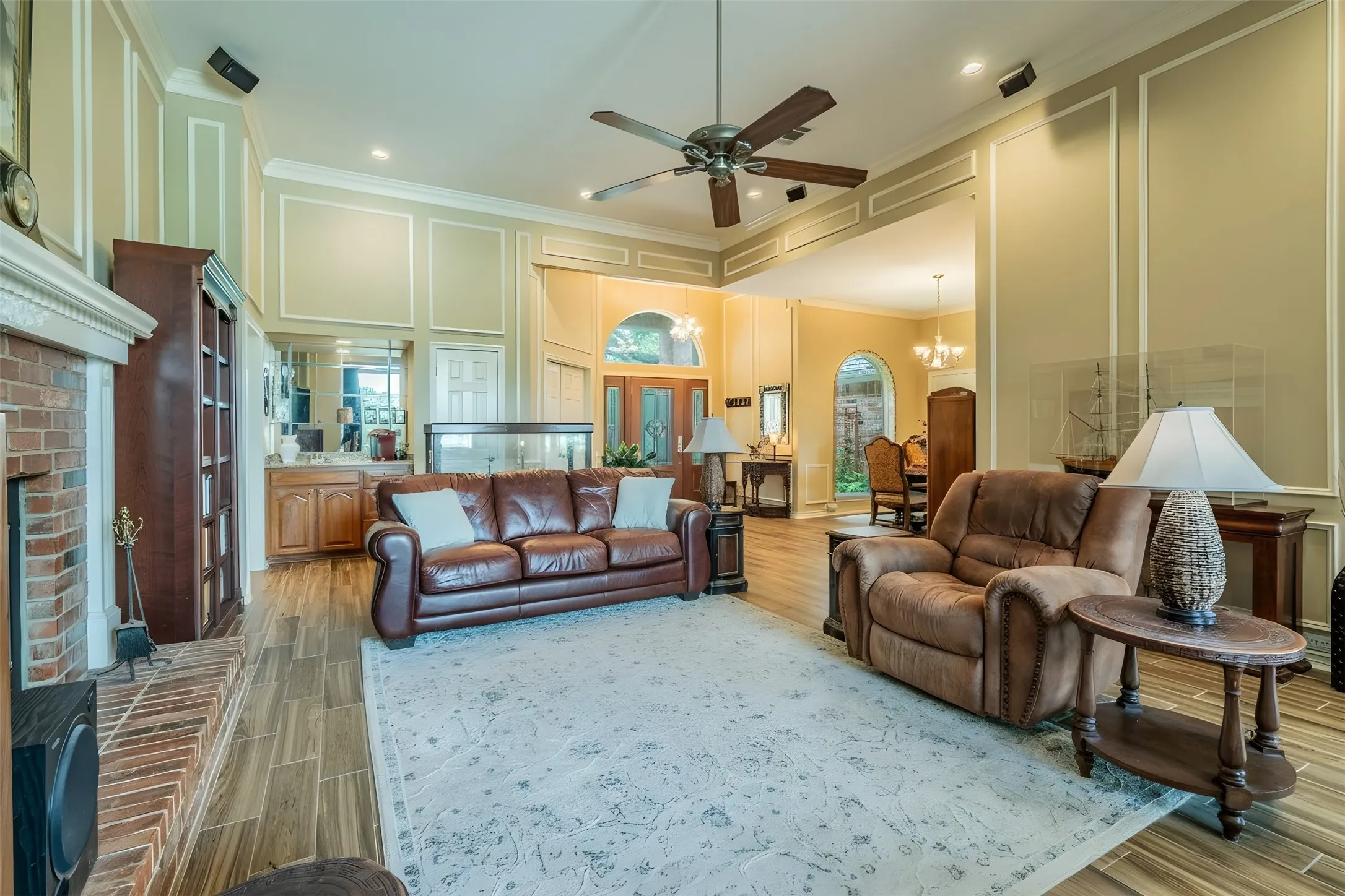 Single Family Residence For Sale in Collin County , 15820 Big Horn Trail, Frisco, Texas 75035, 4 Bedroom, 3 Bathroom, 4 Garage spaces, 2,698 Sqft, built in 1993, mls#21307309, Real Estate Agent in Frisco, Homes For Sale in Collin county, Homes For Sale in Frisco, Realtor in Frisco Texas, Real Estate Brokerage Independent Realty Texas, Luminita Cordes Realtor
