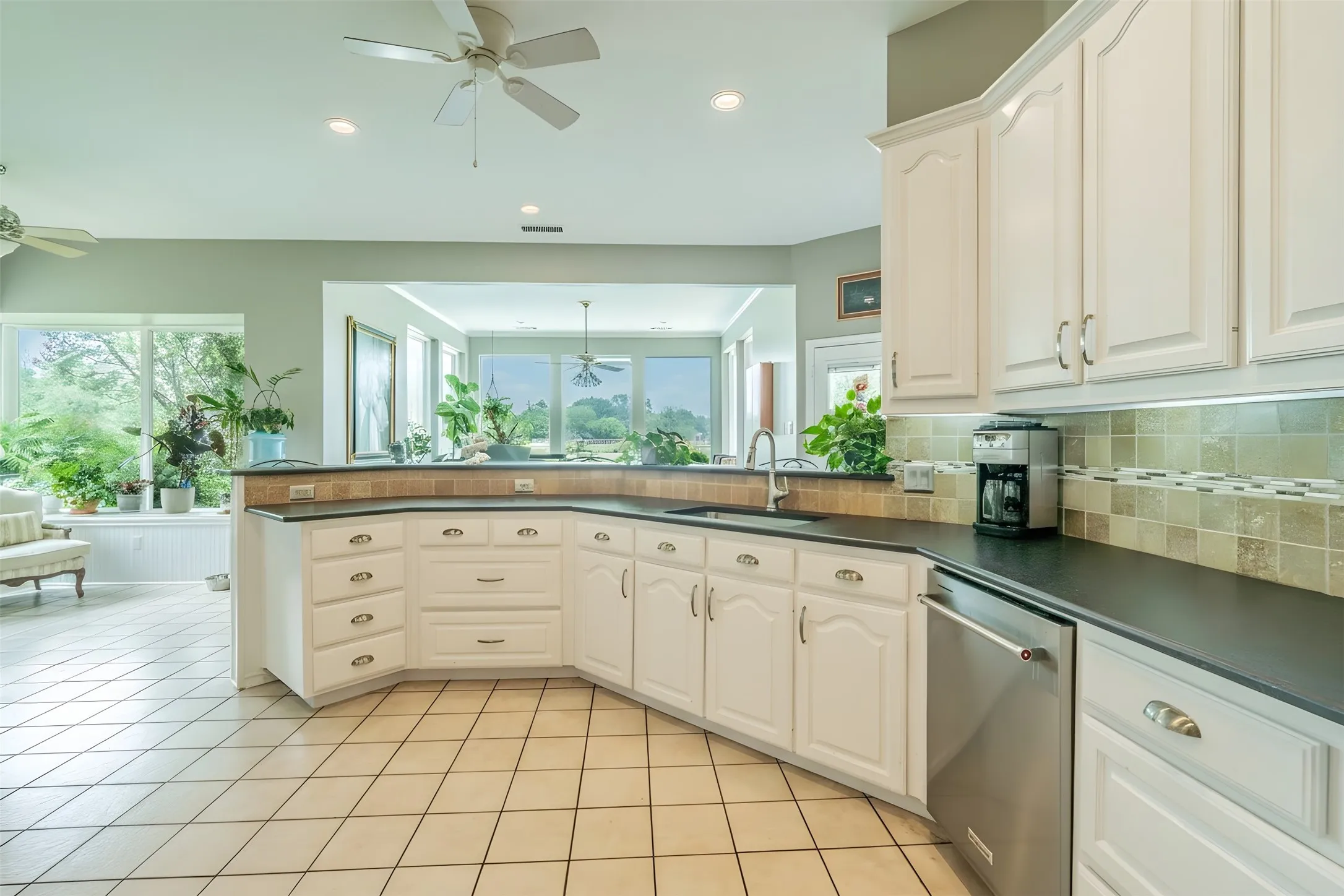 Single Family Residence For Sale in Collin County , 15820 Big Horn Trail, Frisco, Texas 75035, 4 Bedroom, 3 Bathroom, 4 Garage spaces, 2,698 Sqft, built in 1993, mls#21307309, Real Estate Agent in Frisco, Homes For Sale in Collin county, Homes For Sale in Frisco, Realtor in Frisco Texas, Real Estate Brokerage Independent Realty Texas, Luminita Cordes Realtor