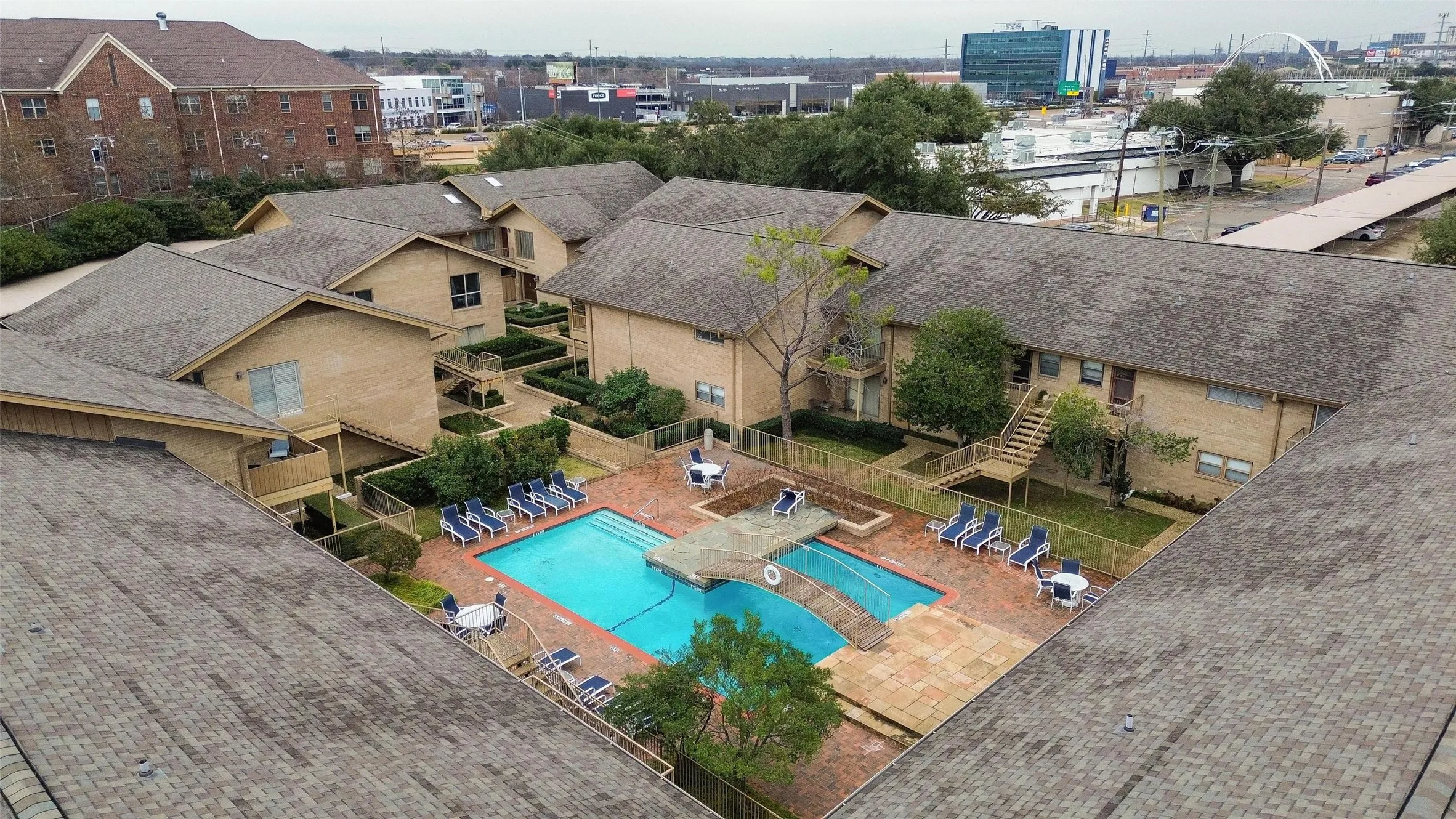 Condominium For Sale in Dallas County , 11410 Park Central Place C, Dallas, Texas 75230, 3 Bedroom, 2 Bathroom, Garage spaces, 1,318 Sqft, built in 1961, mls#21315732, Real Estate Agent in Dallas, Homes For Sale in Dallas county, Homes For Sale in Dallas, Realtor in Dallas Texas, Real Estate Brokerage Independent Realty Texas, Luminita Cordes Realtor