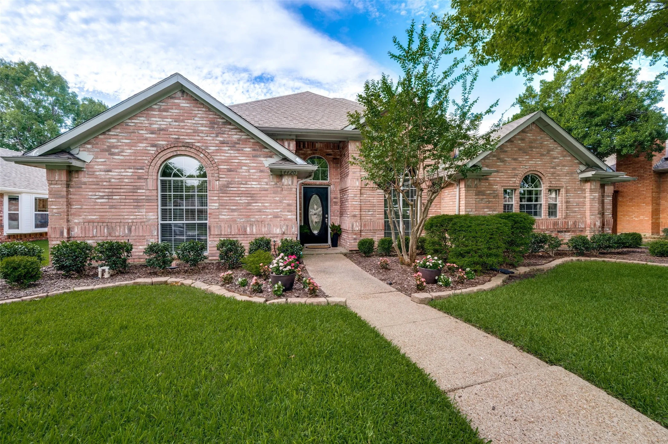 Single Family Residence For Sale in Collin County , 4420 Barwyn Lane, Plano, Texas 75093, 4 Bedroom, 3 Bathroom, 2 Garage spaces, 2,680 Sqft, built in 1989, mls#21302570, Real Estate Agent in Plano, Homes For Sale in Collin county, Homes For Sale in Plano, Realtor in Plano Texas, Real Estate Brokerage Independent Realty Texas, Luminita Cordes Realtor