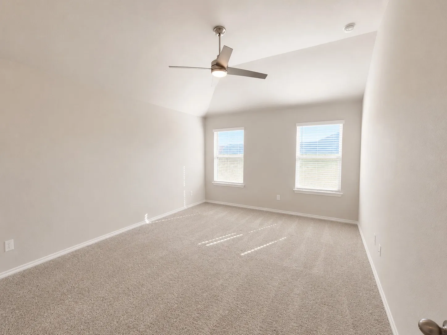 Single Family Residence For Rent in Denton County , 538 Concho Street, Aubrey, Texas 76227, 3 Bedroom, 2 Bathroom, 2 Garage spaces, 1,613 Sqft, built in 2020, mls#21315779, Real Estate Agent in Aubrey, Homes For Rent in Denton county, Homes For Rent in Aubrey, Realtor in Aubrey Texas, Real Estate Brokerage Independent Realty Texas, Luminita Cordes Realtor