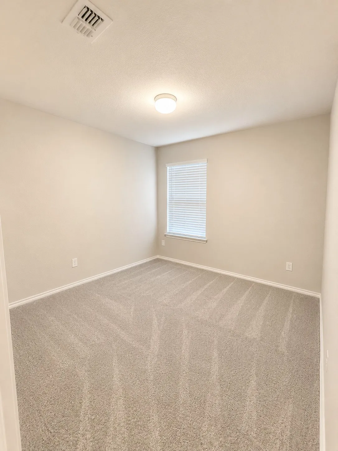 Single Family Residence For Rent in Denton County , 538 Concho Street, Aubrey, Texas 76227, 3 Bedroom, 2 Bathroom, 2 Garage spaces, 1,613 Sqft, built in 2020, mls#21315779, Real Estate Agent in Aubrey, Homes For Rent in Denton county, Homes For Rent in Aubrey, Realtor in Aubrey Texas, Real Estate Brokerage Independent Realty Texas, Luminita Cordes Realtor