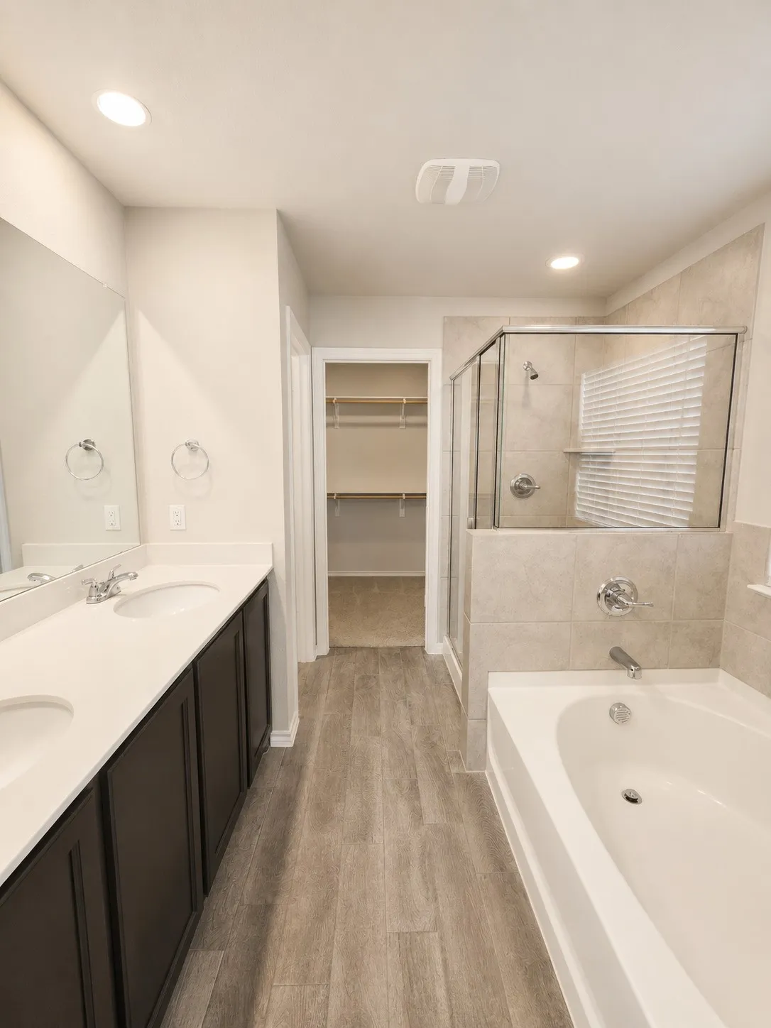 Single Family Residence For Rent in Denton County , 538 Concho Street, Aubrey, Texas 76227, 3 Bedroom, 2 Bathroom, 2 Garage spaces, 1,613 Sqft, built in 2020, mls#21315779, Real Estate Agent in Aubrey, Homes For Rent in Denton county, Homes For Rent in Aubrey, Realtor in Aubrey Texas, Real Estate Brokerage Independent Realty Texas, Luminita Cordes Realtor