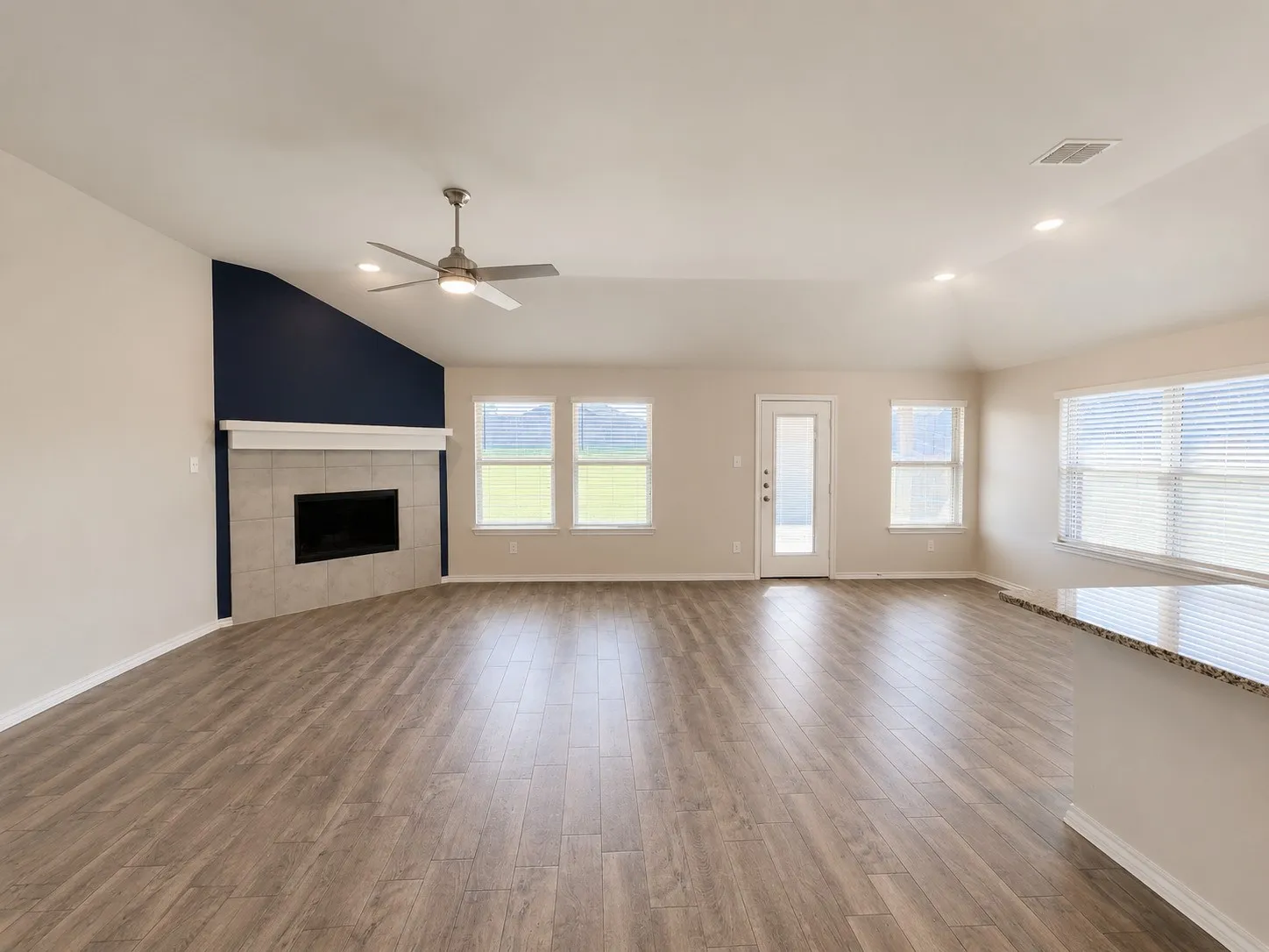 Single Family Residence For Rent in Denton County , 538 Concho Street, Aubrey, Texas 76227, 3 Bedroom, 2 Bathroom, 2 Garage spaces, 1,613 Sqft, built in 2020, mls#21315779, Real Estate Agent in Aubrey, Homes For Rent in Denton county, Homes For Rent in Aubrey, Realtor in Aubrey Texas, Real Estate Brokerage Independent Realty Texas, Luminita Cordes Realtor