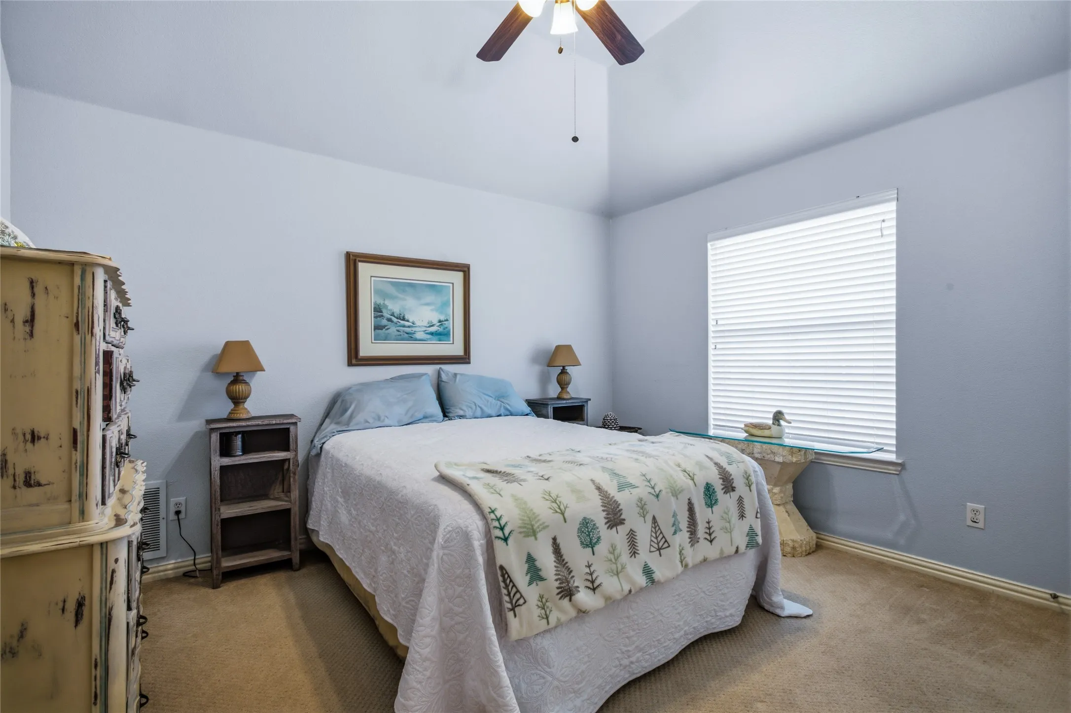 Single Family Residence For Sale in Collin County , 7313 Braemar Terrace, Mc Kinney, Texas 75071, 4 Bedrooms, 4 Bathrooms, 2 Garage spaces, 3,066 Sqft, built in 2002, Price $649,900, mls#21315725, Real Estate Agent in Mc Kinney, Homes For Sale in Collin county, Homes For Sale in Mc Kinney, Realtor in Mc Kinney Texas, Real Estate Brokerage Independent Realty Texas, Luminita Cordes Realtor