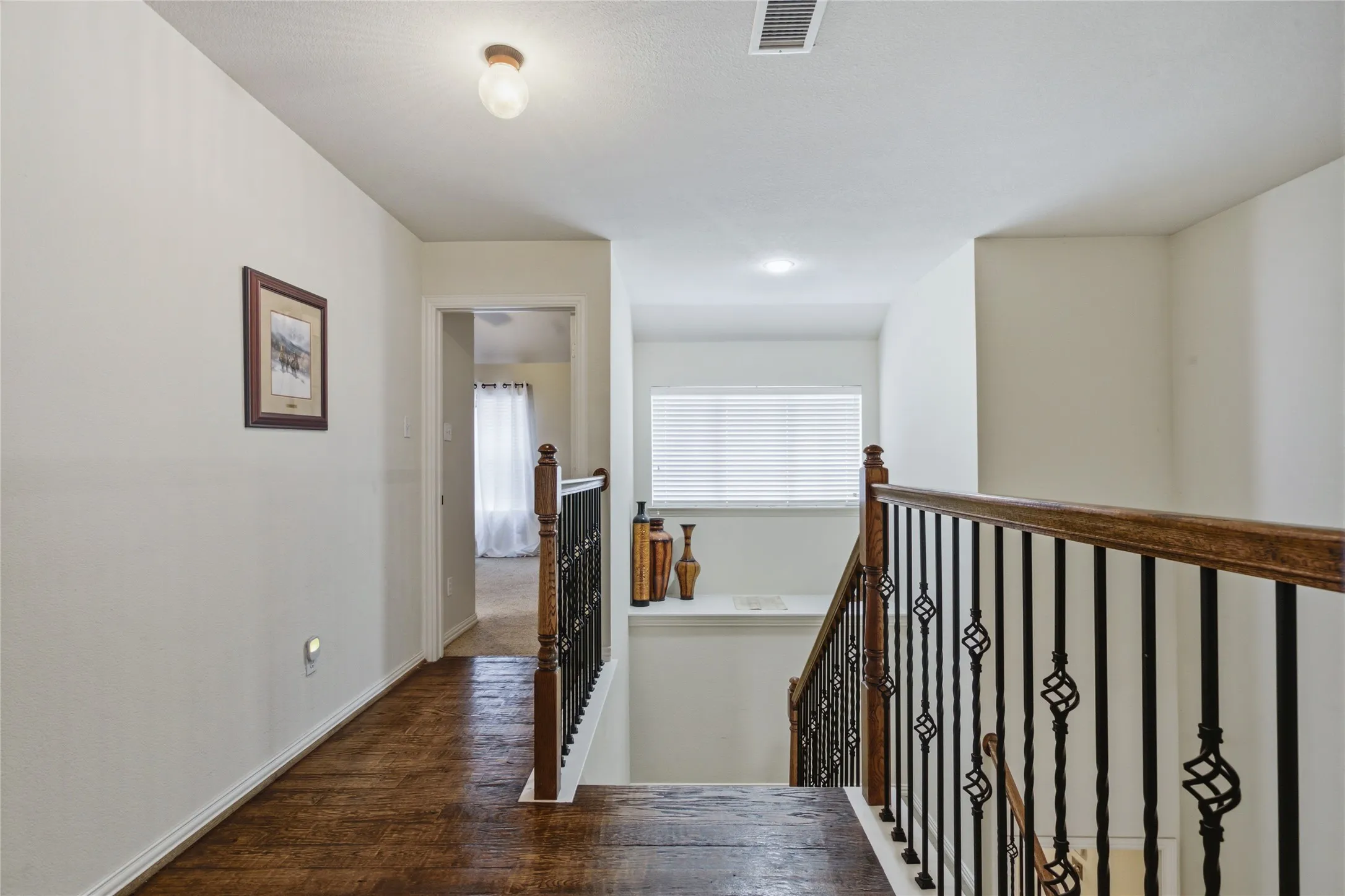 Single Family Residence For Sale in Collin County , 7313 Braemar Terrace, Mc Kinney, Texas 75071, 4 Bedrooms, 4 Bathrooms, 2 Garage spaces, 3,066 Sqft, built in 2002, Price $649,900, mls#21315725, Real Estate Agent in Mc Kinney, Homes For Sale in Collin county, Homes For Sale in Mc Kinney, Realtor in Mc Kinney Texas, Real Estate Brokerage Independent Realty Texas, Luminita Cordes Realtor