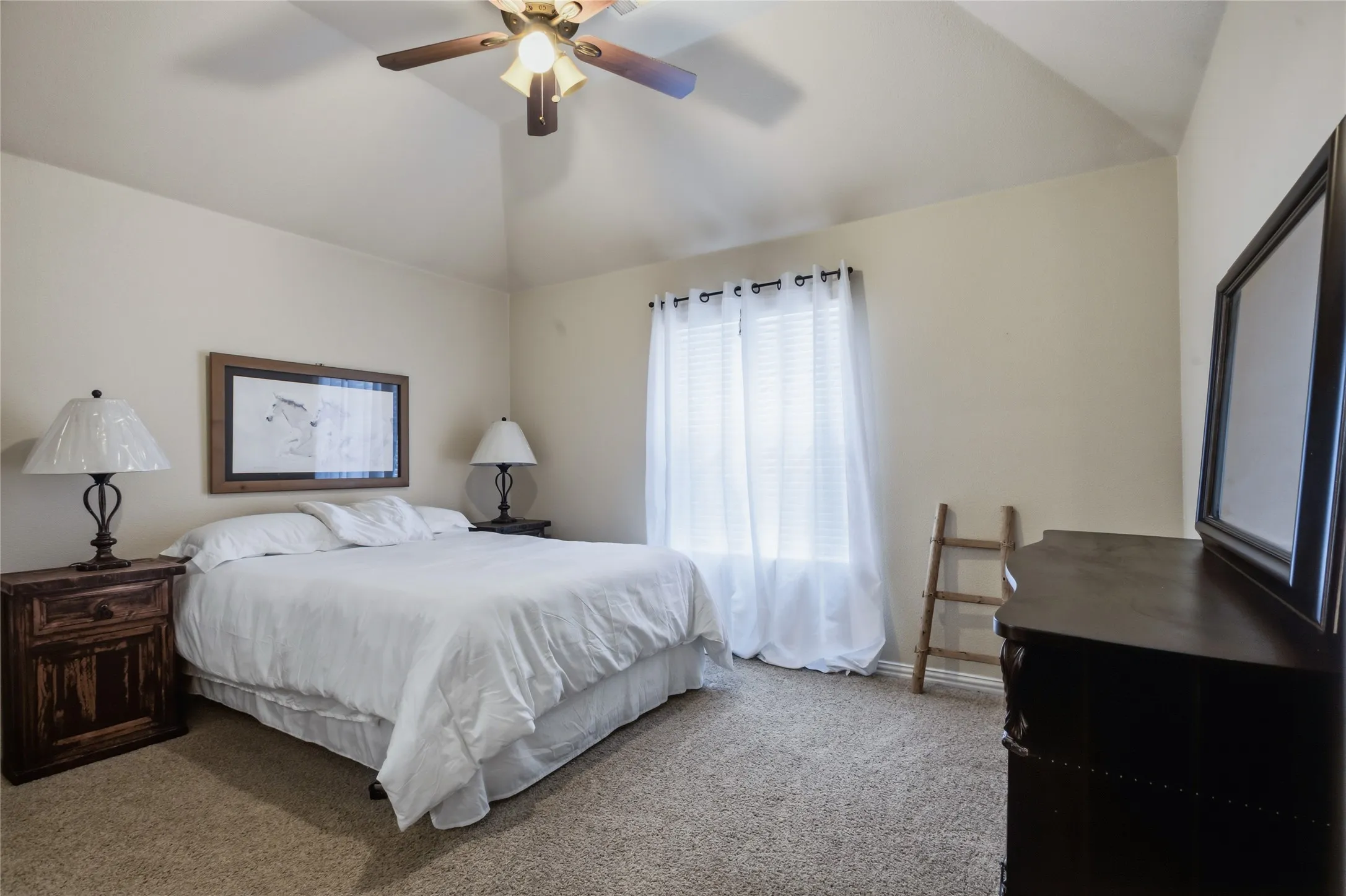 Single Family Residence For Sale in Collin County , 7313 Braemar Terrace, Mc Kinney, Texas 75071, 4 Bedrooms, 4 Bathrooms, 2 Garage spaces, 3,066 Sqft, built in 2002, Price $649,900, mls#21315725, Real Estate Agent in Mc Kinney, Homes For Sale in Collin county, Homes For Sale in Mc Kinney, Realtor in Mc Kinney Texas, Real Estate Brokerage Independent Realty Texas, Luminita Cordes Realtor