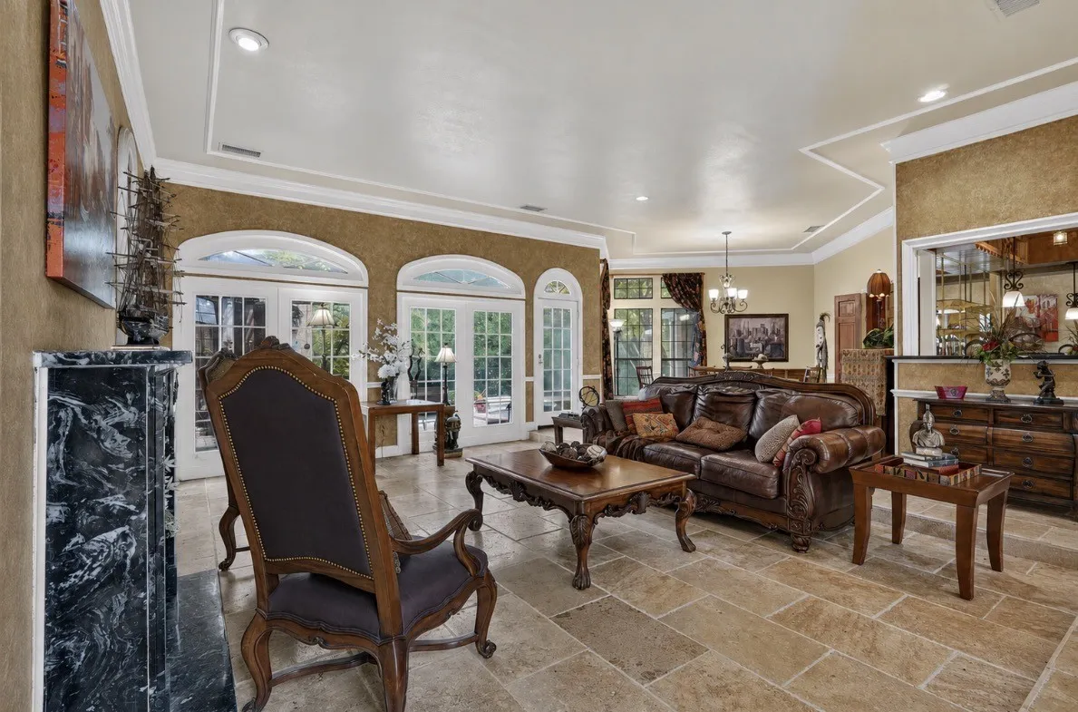 Single Family Residence For Rent in Denton County , 2335 Highlands Creek Road, Carrollton, Texas 75007, 4 Bedroom, 5 Bathroom, 3 Garage spaces, 3,508 Sqft, built in 1983, mls#21314082, Real Estate Agent in Carrollton, Homes For Rent in Denton county, Homes For Rent in Carrollton, Realtor in Carrollton Texas, Real Estate Brokerage Independent Realty Texas, Luminita Cordes Realtor